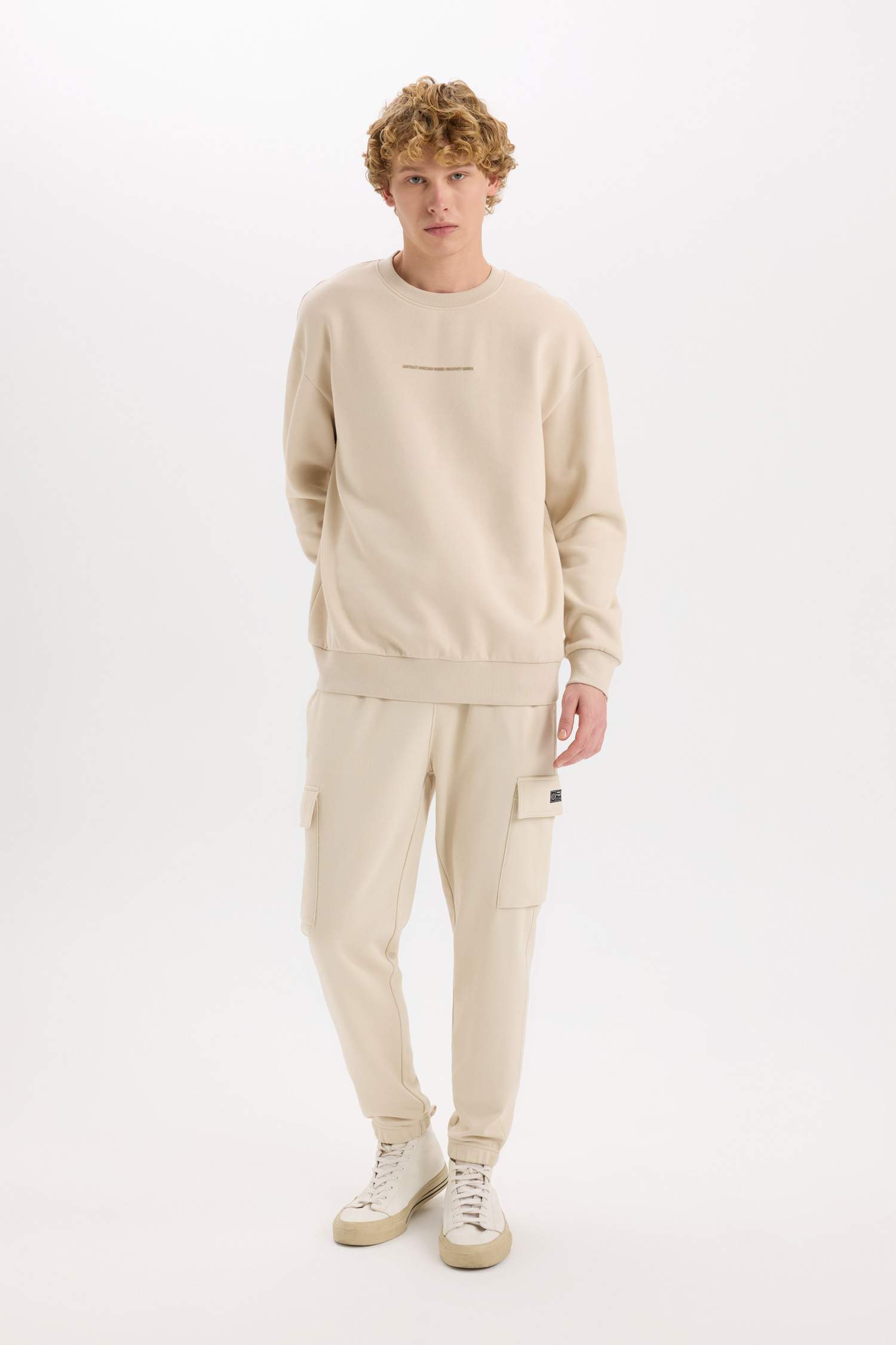 Boxy Fit Printed Long Sleeve Sweatshirt