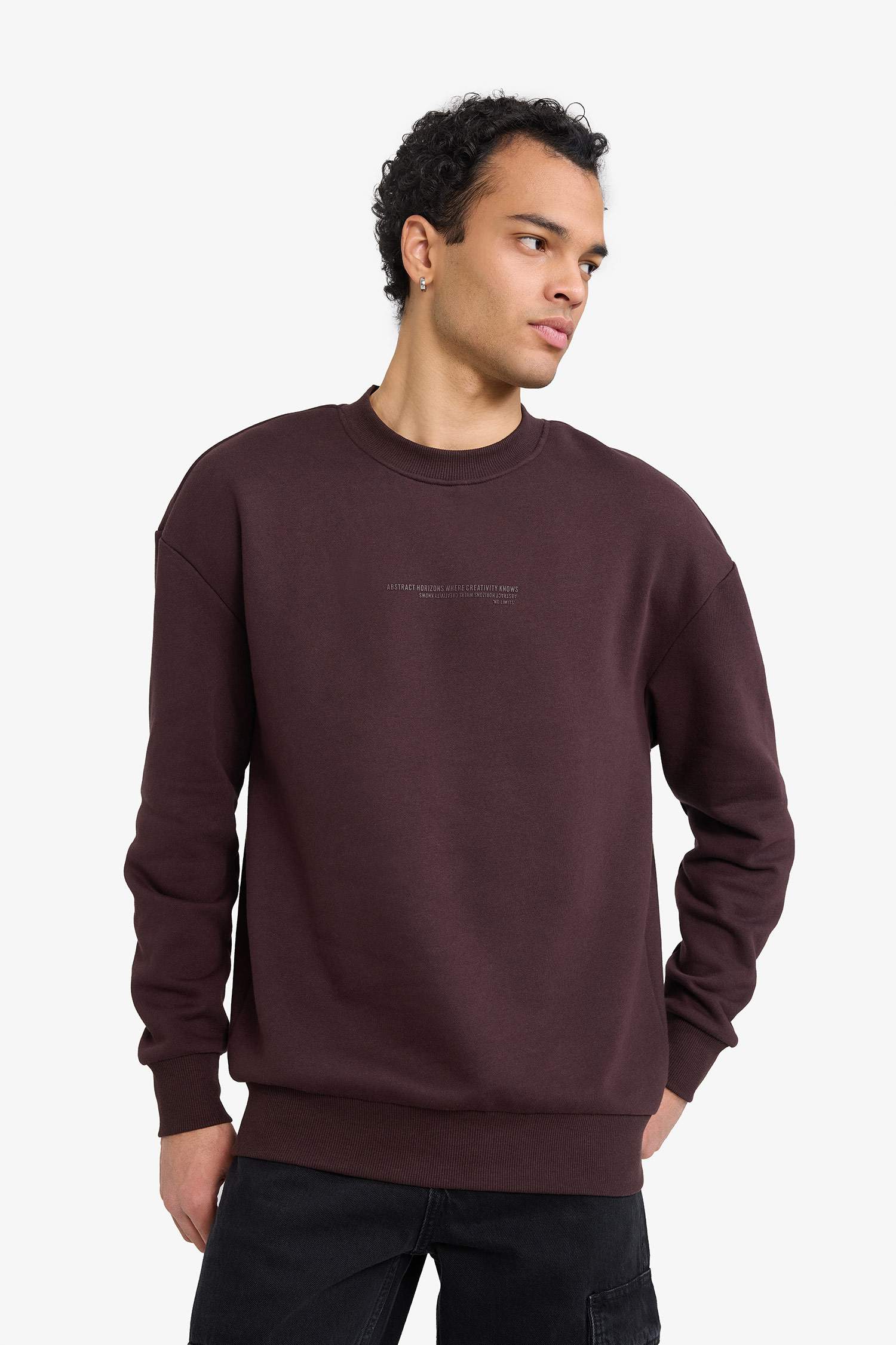 سويت شيرت اوفر سايز بياخة مستديرة