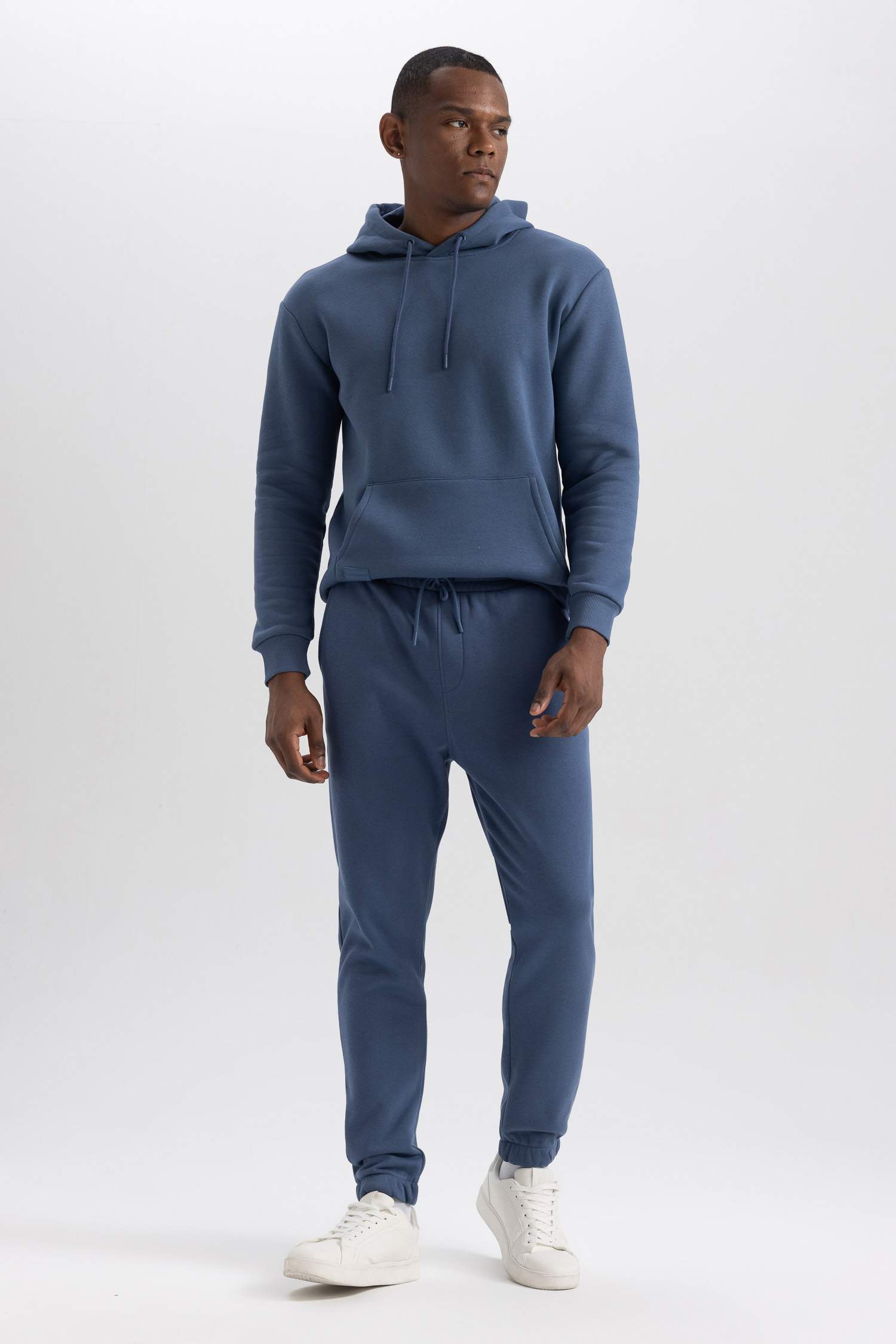 Свитшот с капюшоном с принтом