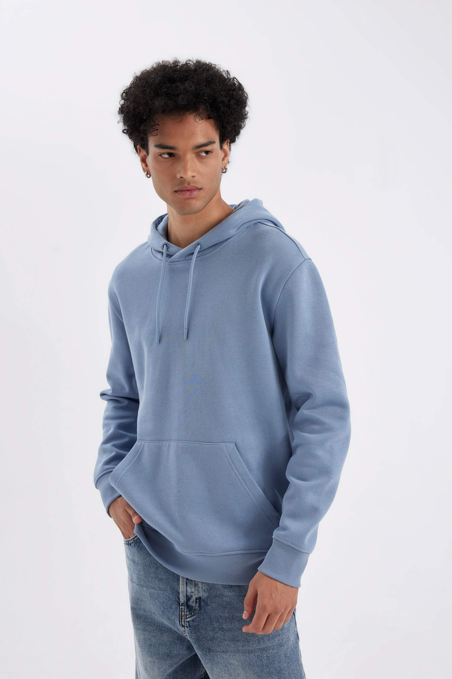 Regular Fit Kapüşonlu Kanguru Cepli İçi Yumuşak Tüylü Basic Düz Sweatshirt