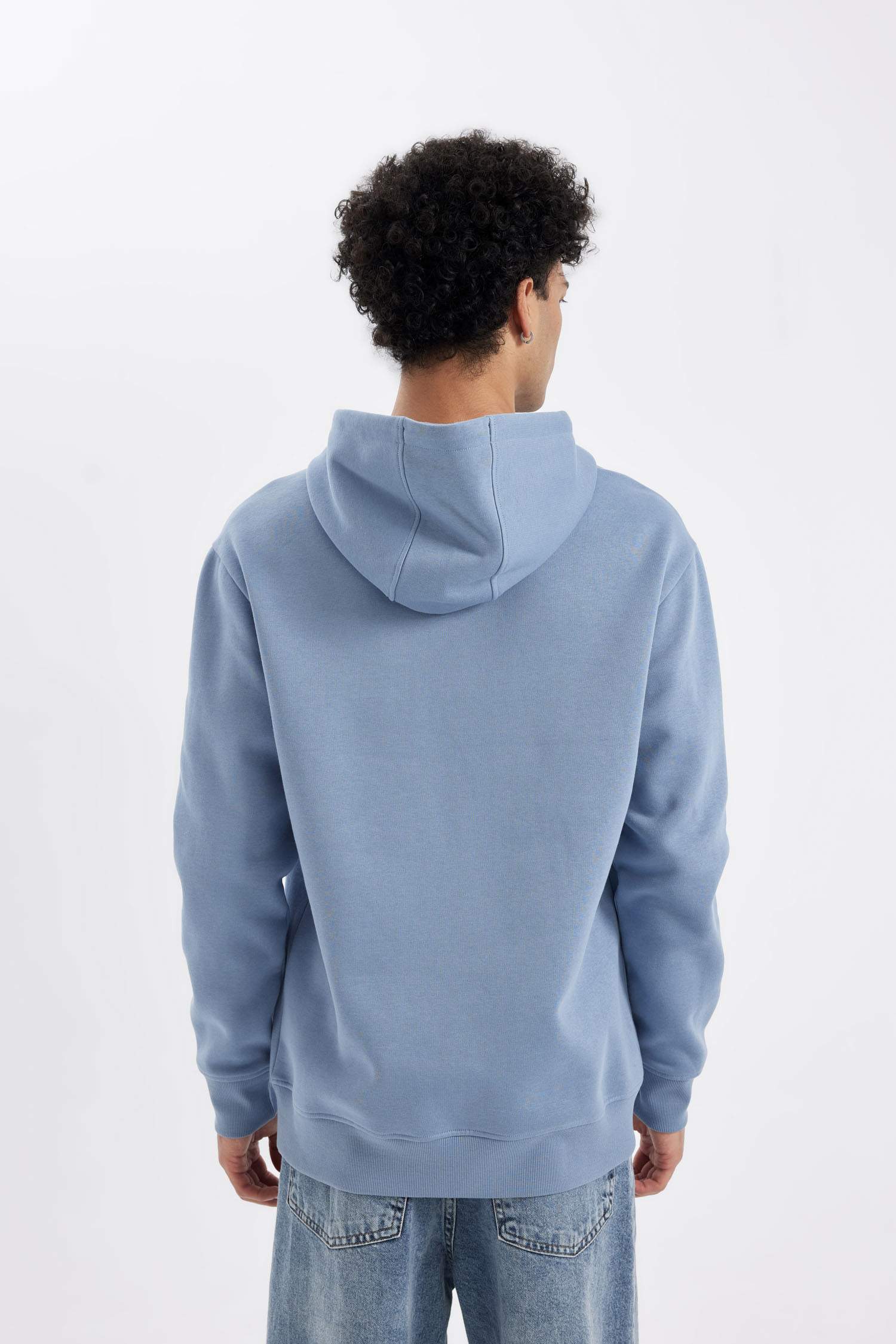 Regular Fit Kapüşonlu Kanguru Cepli İçi Yumuşak Tüylü Basic Düz Sweatshirt