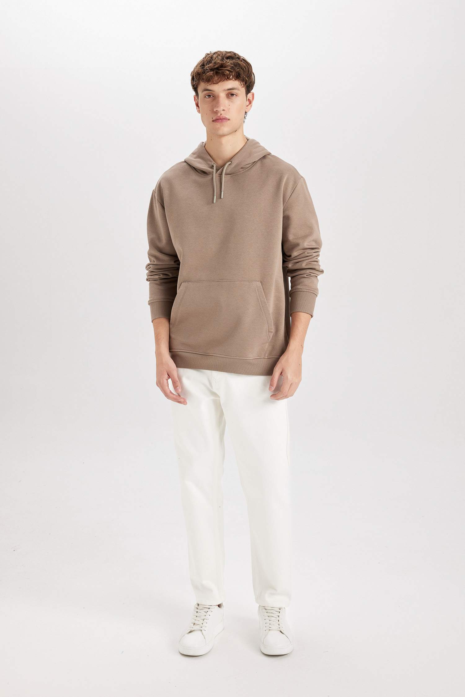 Regular Fit Kapüşonlu Kanguru Cepli İçi Yumuşak Tüylü Basic Düz Sweatshirt