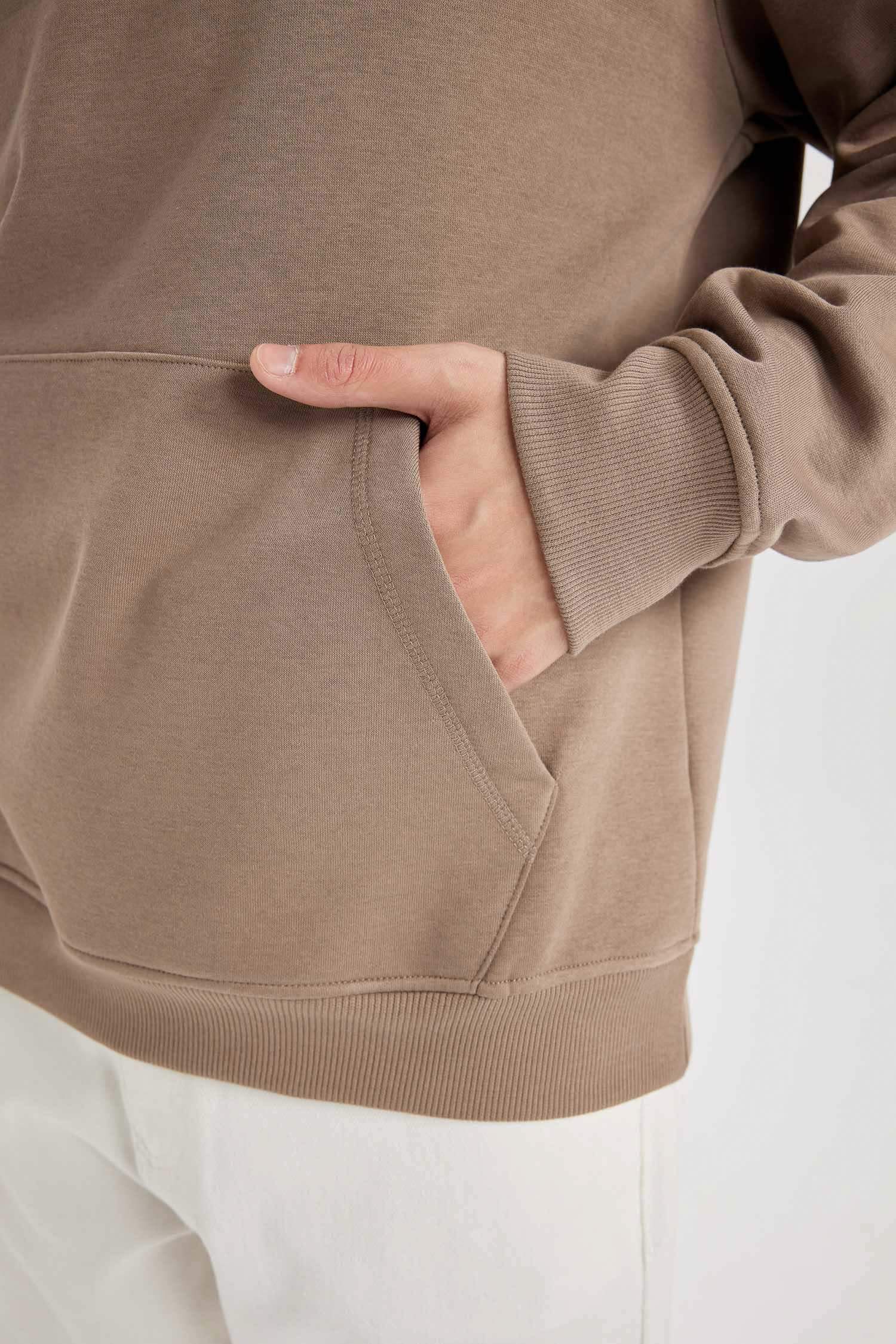 Regular Fit Kapüşonlu Kanguru Cepli İçi Yumuşak Tüylü Basic Düz Sweatshirt