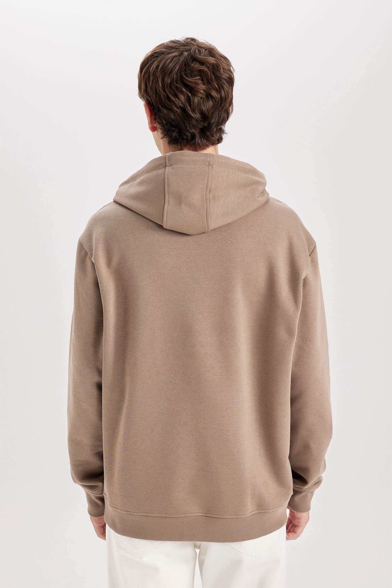 Regular Fit Kapüşonlu Kanguru Cepli İçi Yumuşak Tüylü Basic Düz Sweatshirt