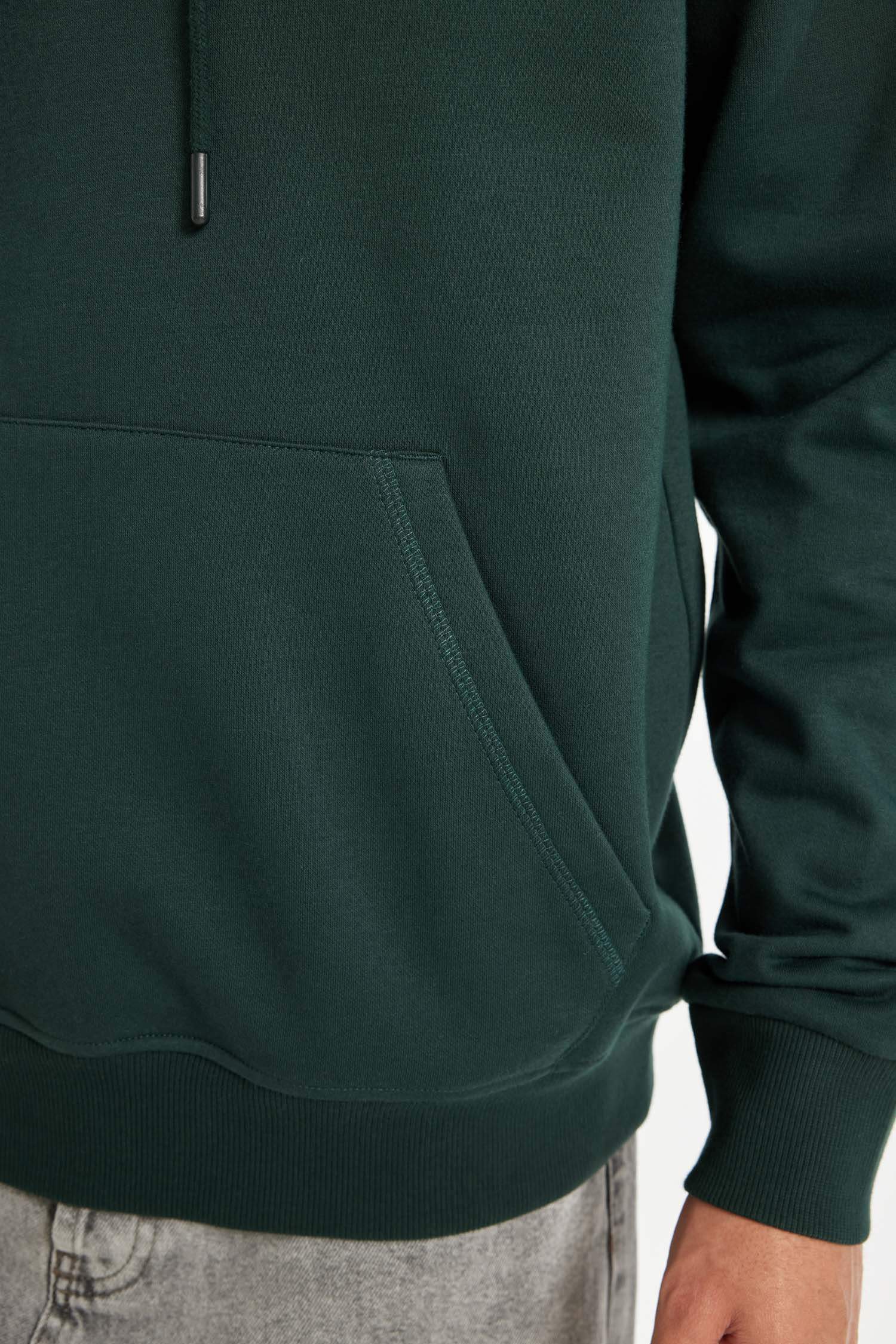 Regular Fit Kapüşonlu Kanguru Cepli İçi Yumuşak Tüylü Basic Düz Sweatshirt