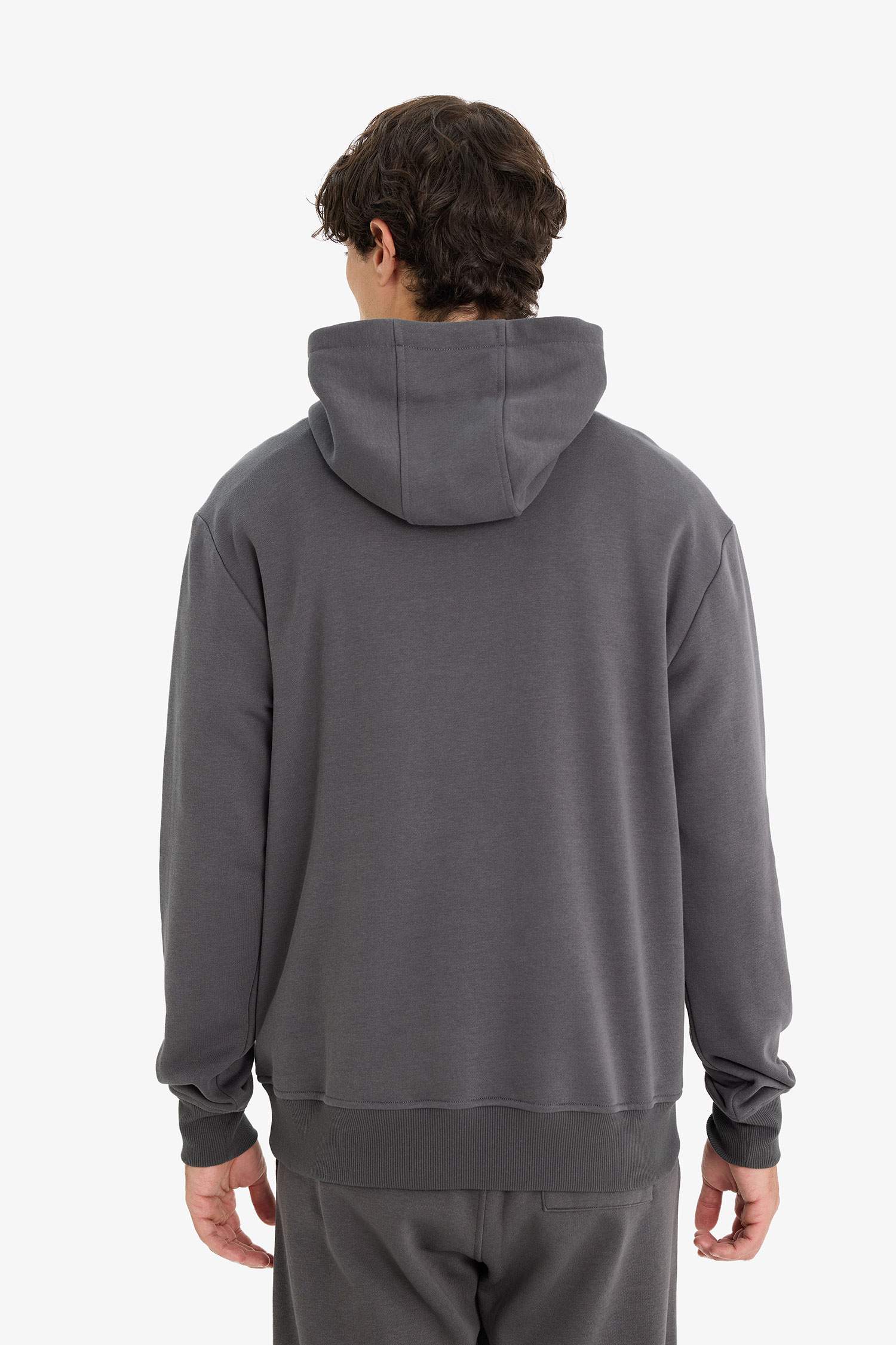 Regular Fit Kapüşonlu İçi Yumuşak Tüylü Kanguru Cepli Basic Düz Sweatshirt