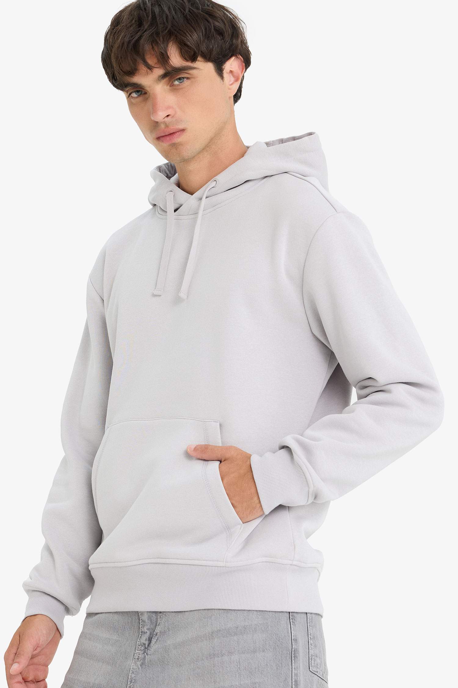 Regular Fit Kapüşonlu İçi Yumuşak Tüylü Kanguru Cepli Basic Düz Sweatshirt