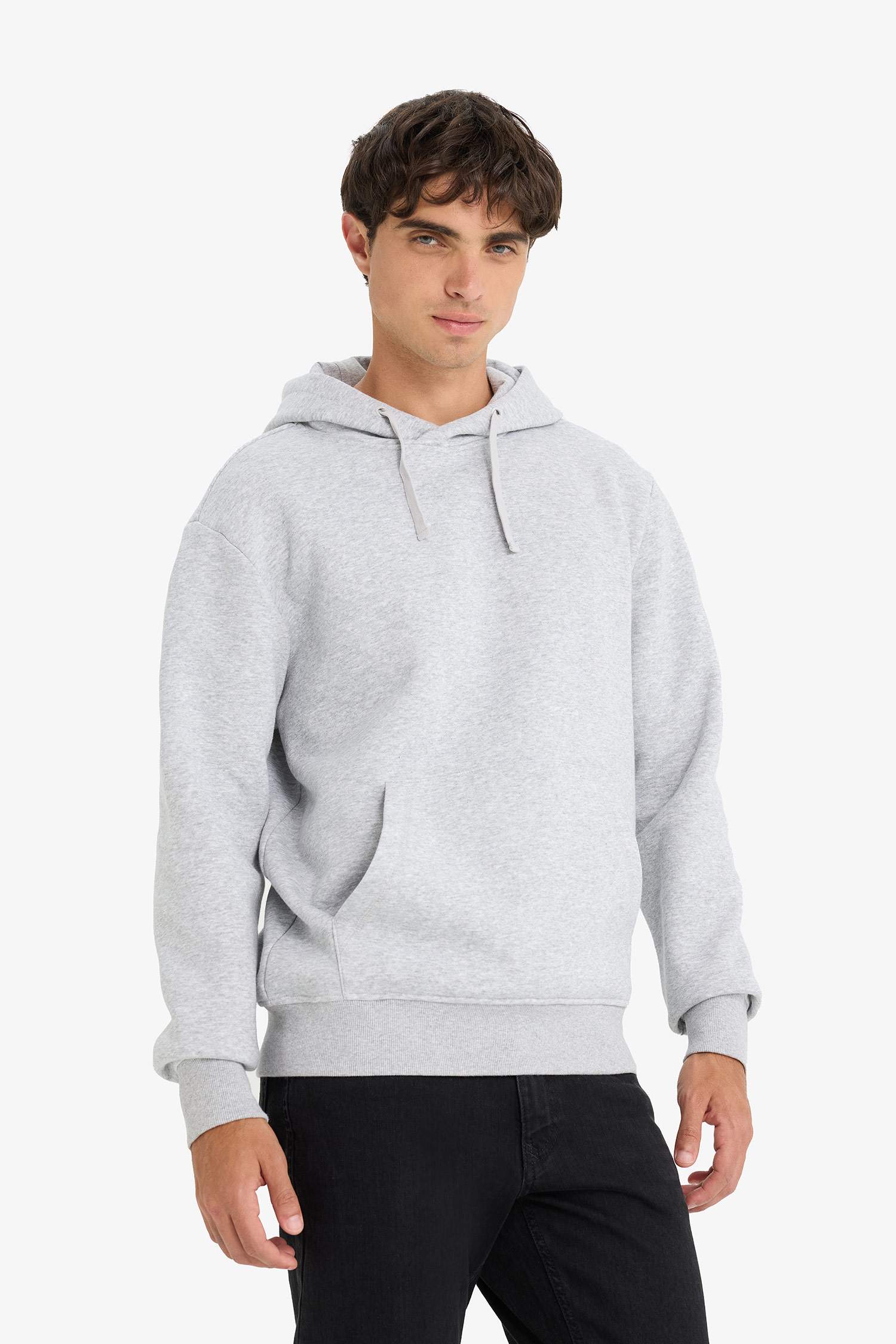 Regular Fit Kapüşonlu İçi Yumuşak Tüylü Kanguru Cepli Basic Düz Sweatshirt