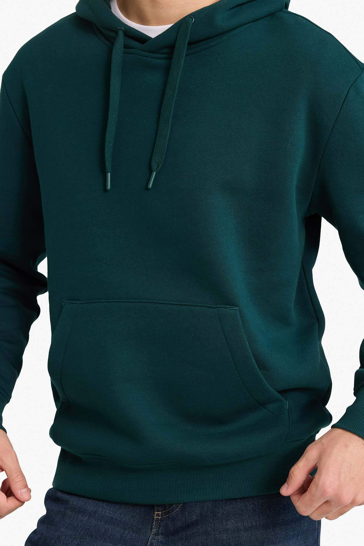 سويت شيرت قصة عادية بغطاء للرأس بجيب