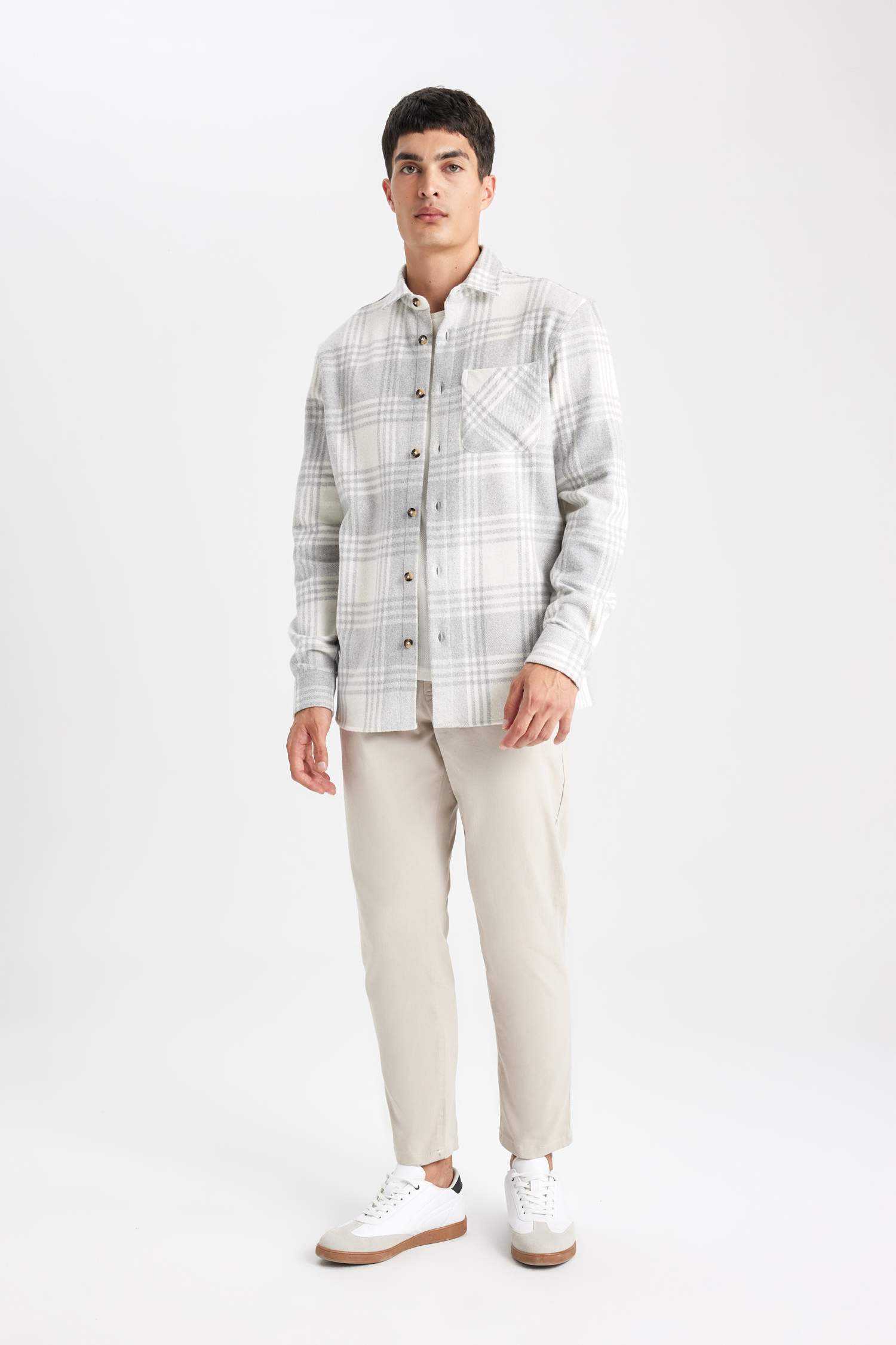 قميص كاروهات ردن طويل قصة عادية