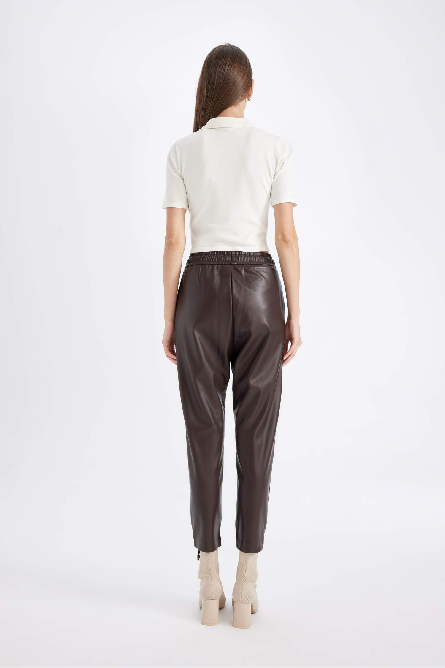 Jogger Yüksek Bel Cepli Suni Deri Pantolon	