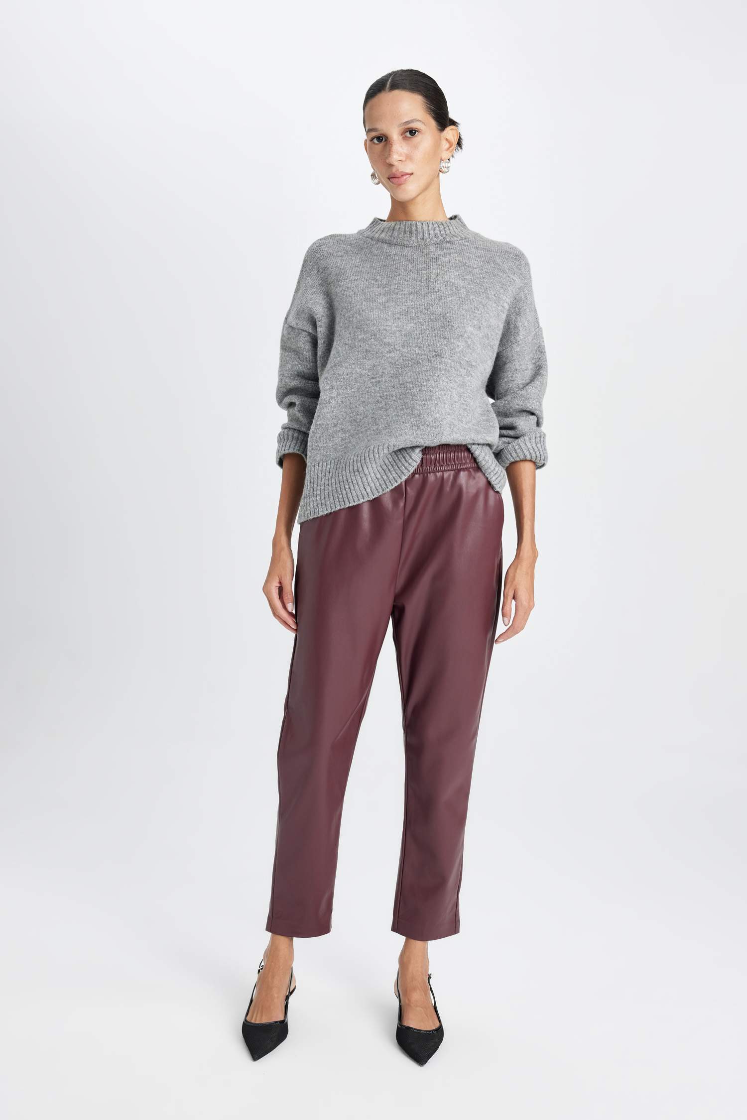 Джоггеры из искусственной кожи с высокой талией