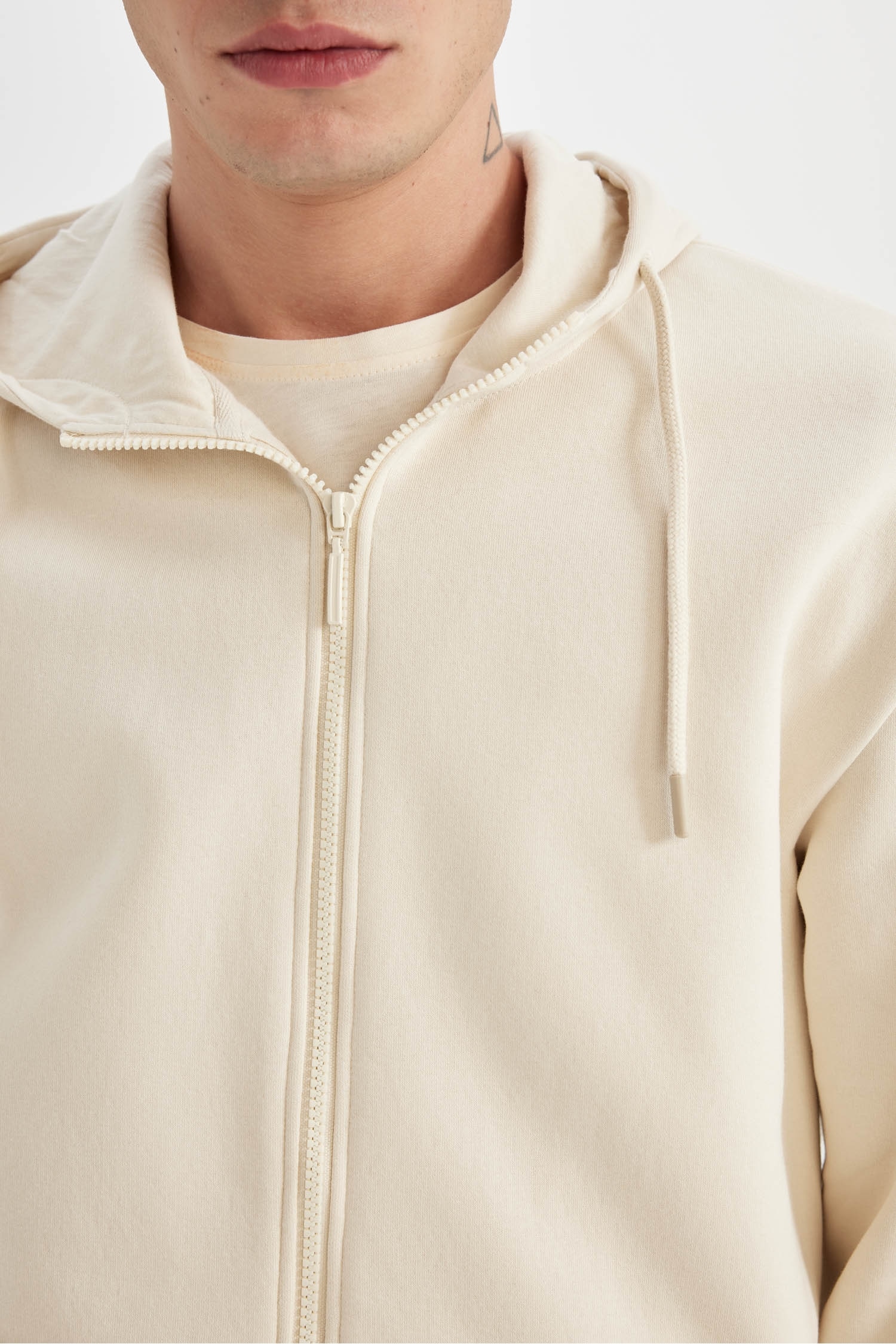 كارديجان بيزك قصة عادية بكابيشون بسوسته وبطانة ناعمة