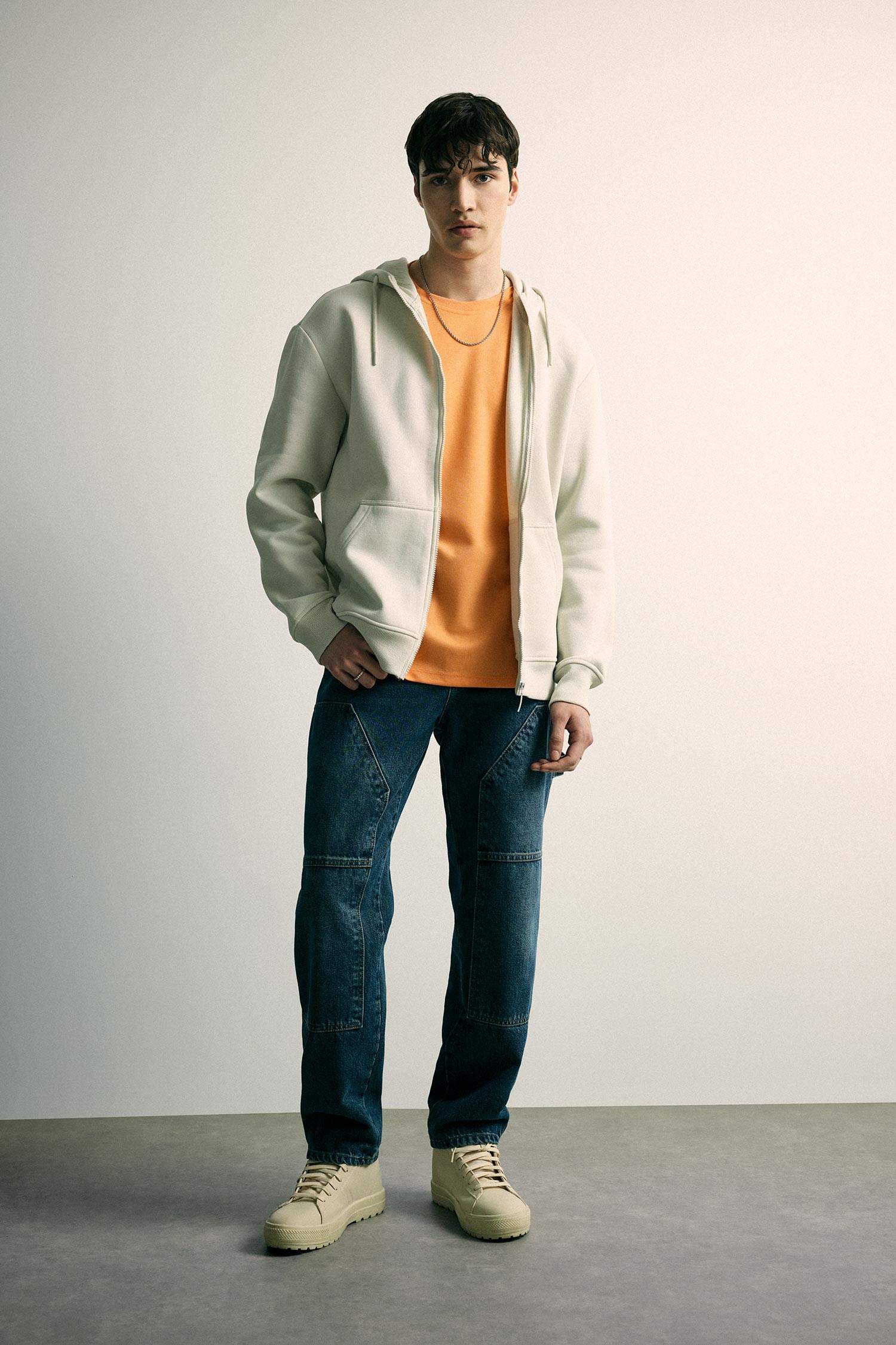 Gray Regular Fit Hooded Soft Furry Inside Pocket Basic Sweatshirt