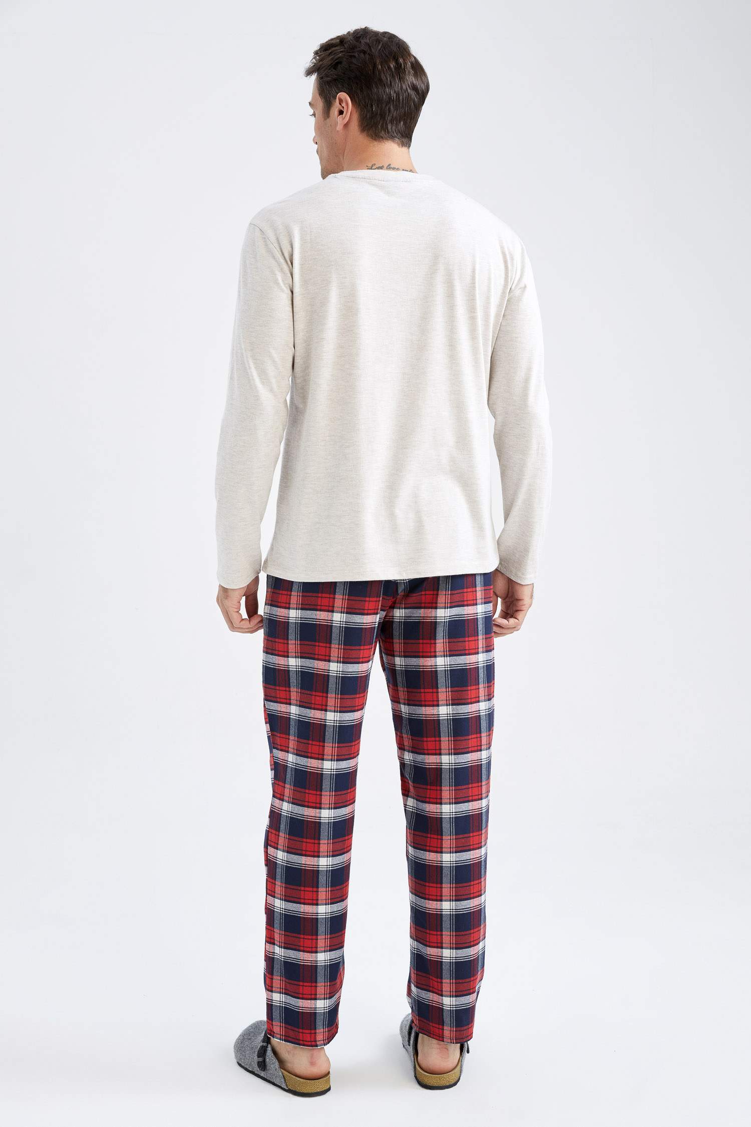 سيت قصة عادية كم طويل من قطعتين