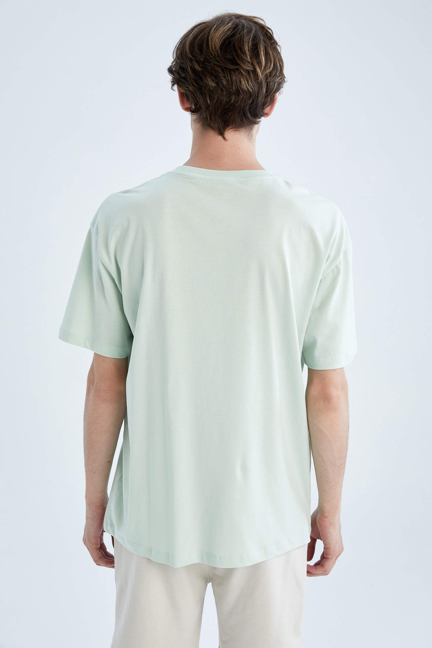 Turquoise Man Boxy Fit Crew Neck Printed T-Shirt 2533405 | DeFacto