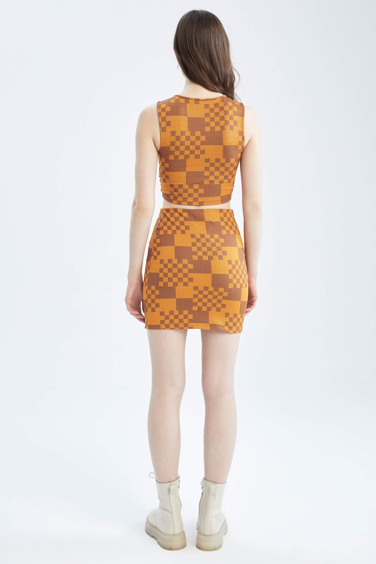 A-Line Checkered Patterned Slit Detail Mini Skirt