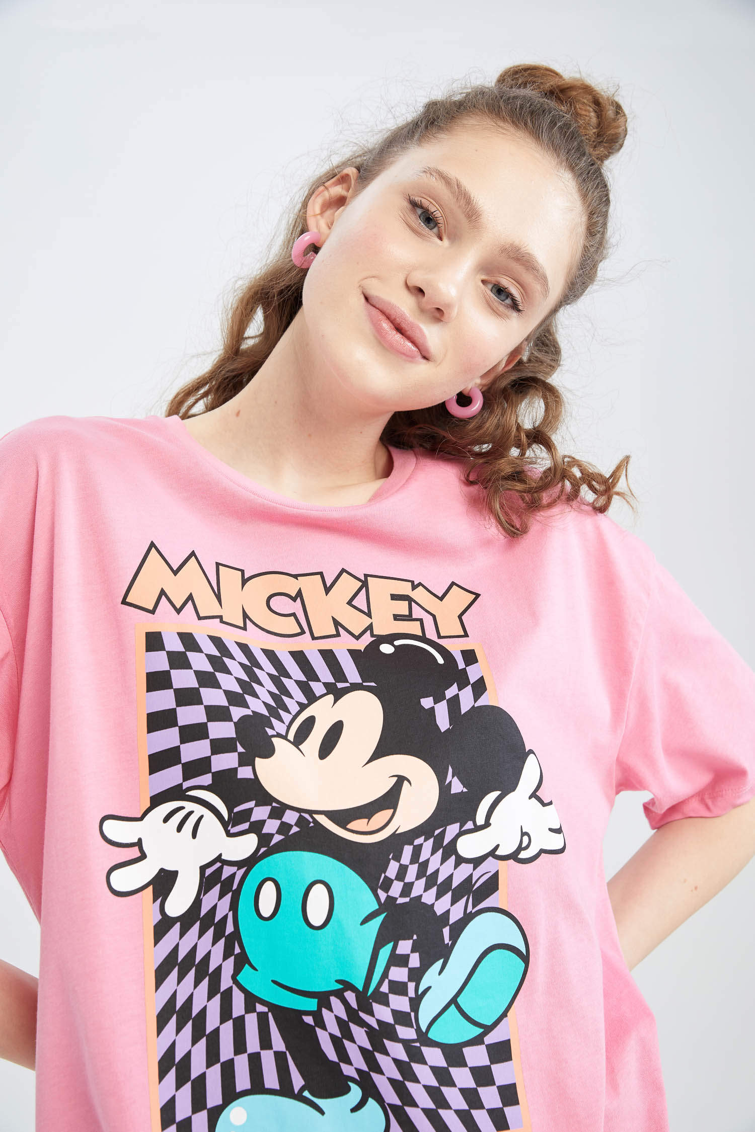 Defacto Coool Oversize Fit Disney Mickey & Minnie Lisanslı Bisiklet Yaka Tişört. 8