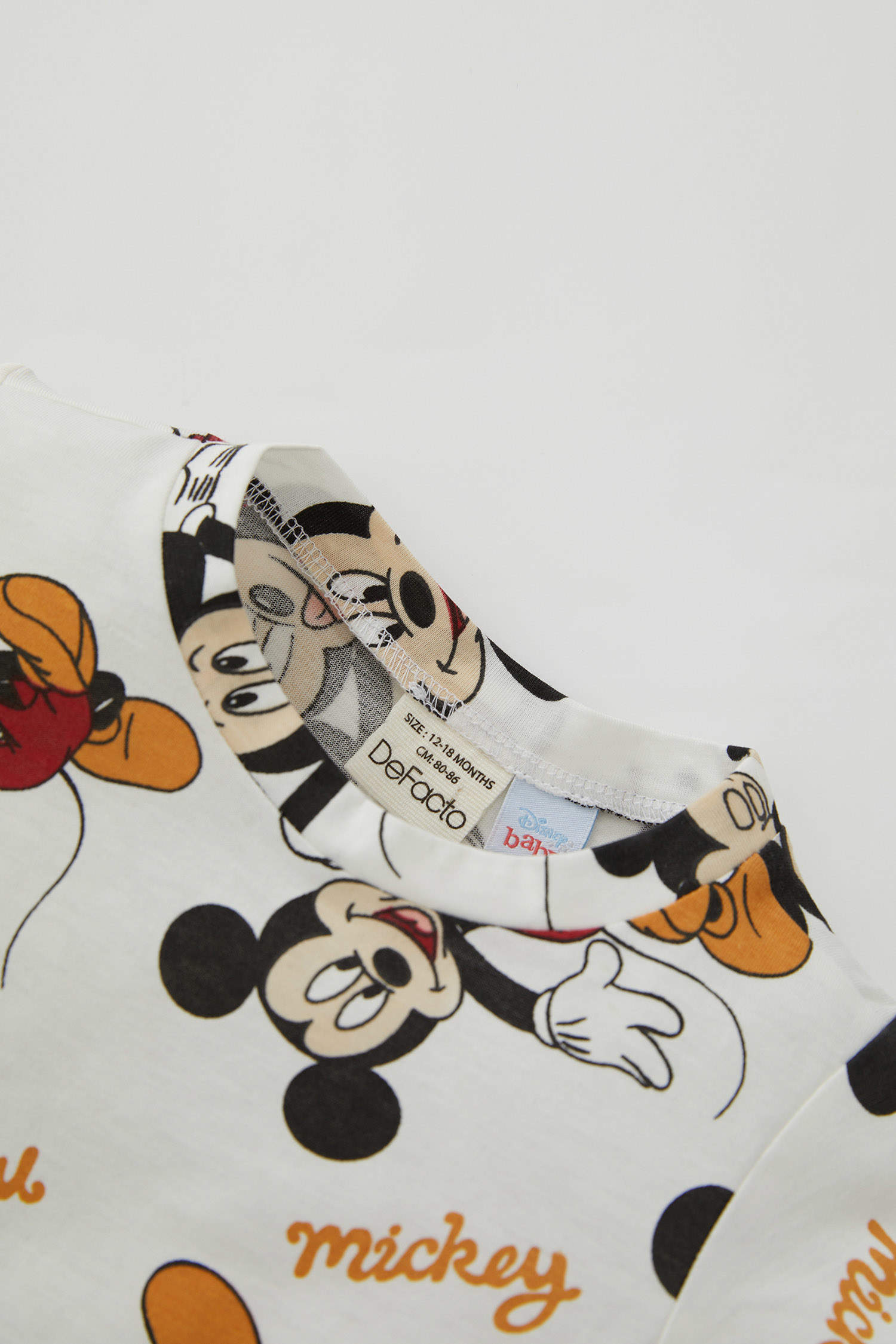 Defacto Erkek Bebek Disney Mickey & Minnie Pamuklu Kısa Kollu Şortlu Pijama Takım. 3