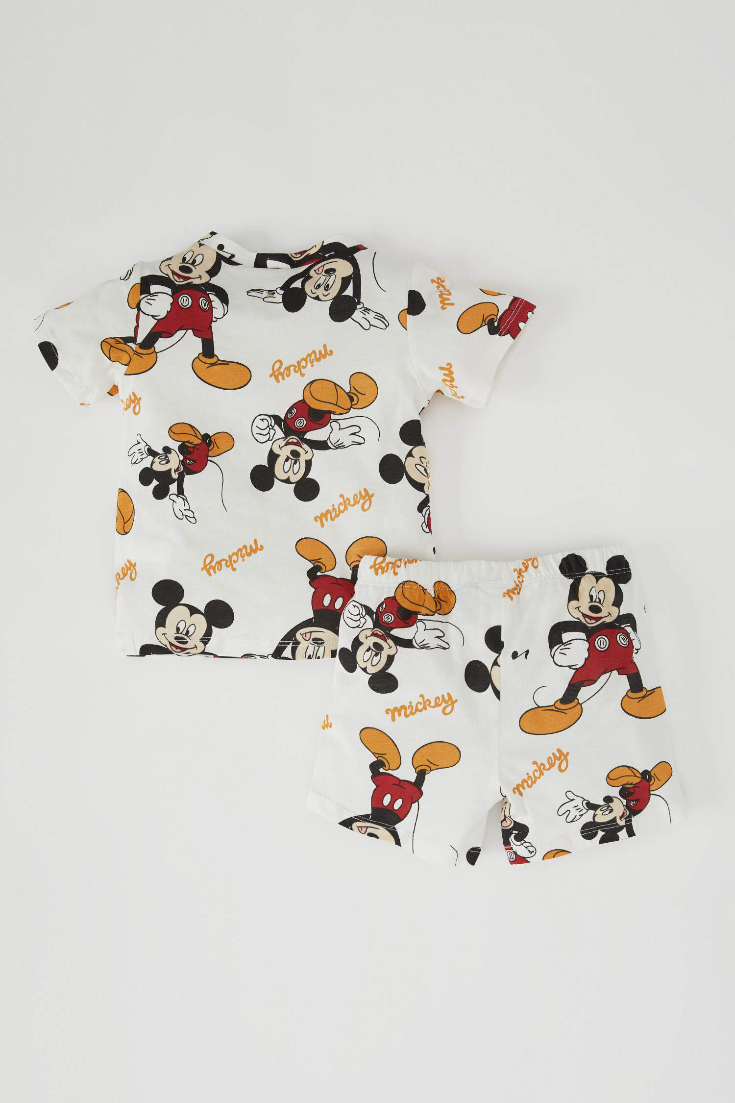 Defacto Erkek Bebek Disney Mickey & Minnie Pamuklu Kısa Kollu Şortlu Pijama Takım. 4