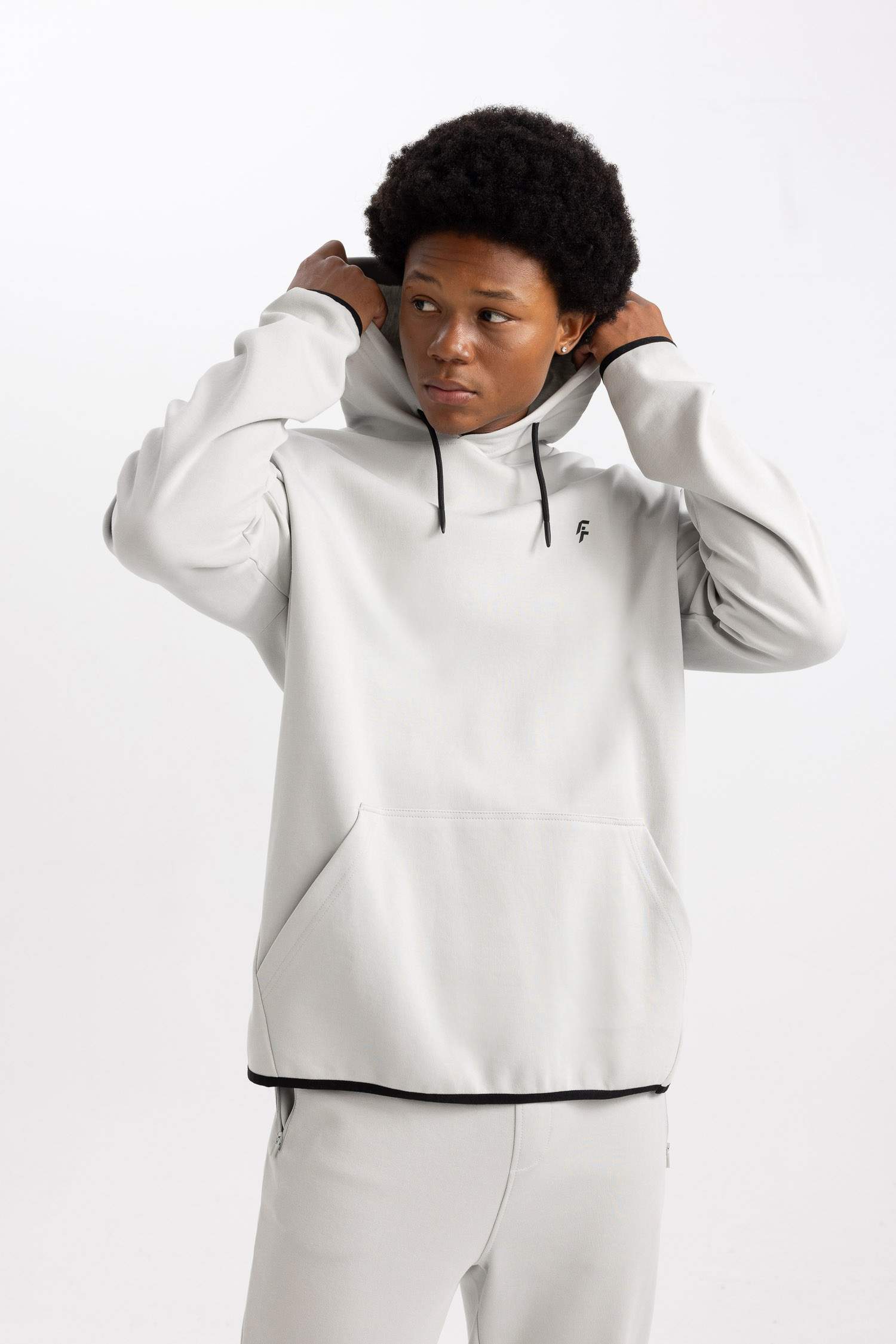 Свитшот стандартного кроя с капюшоном и карманом, DeFactoFit