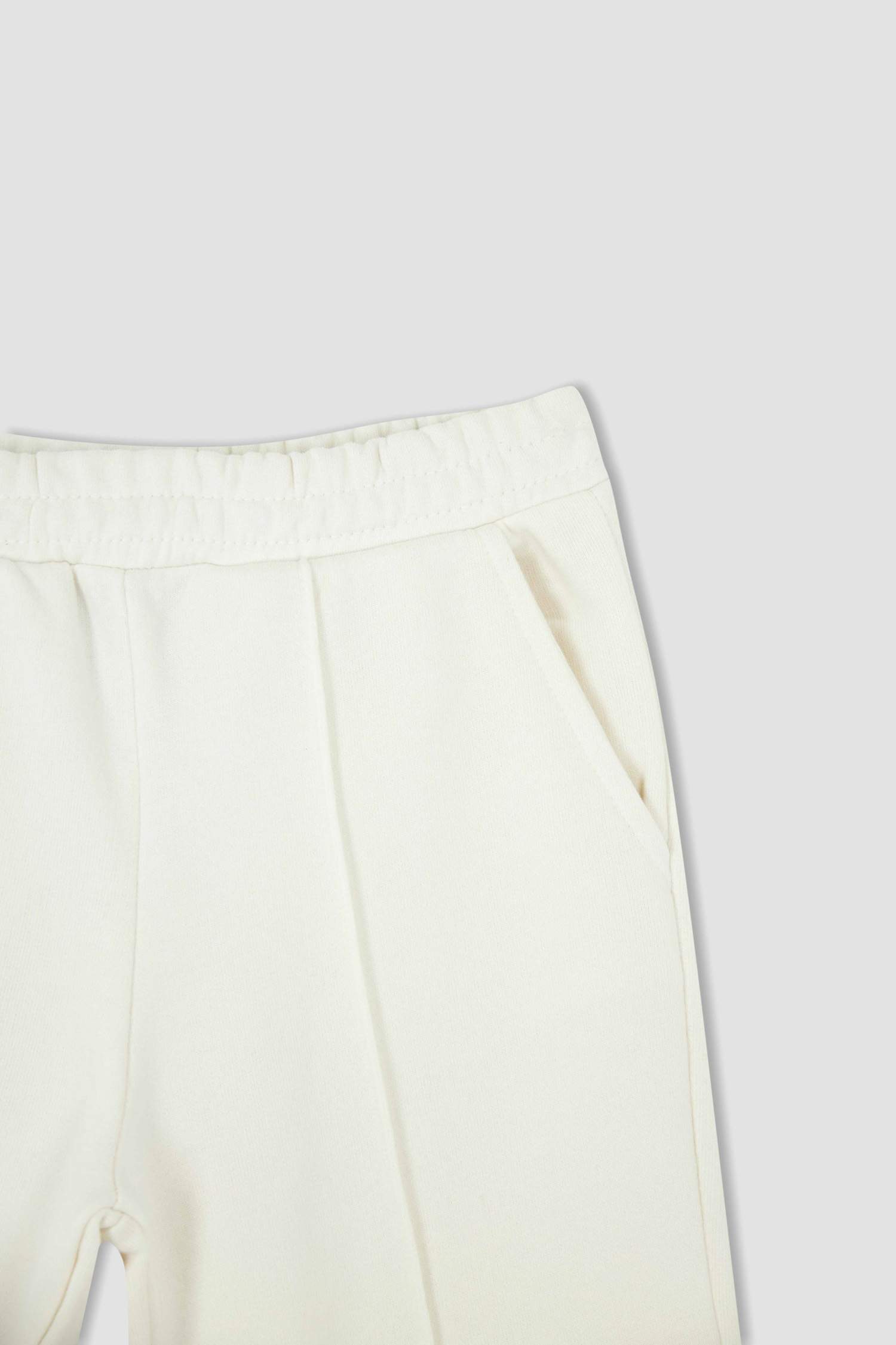 Kız Çocuk Beyaz Okul Eşofman Altı