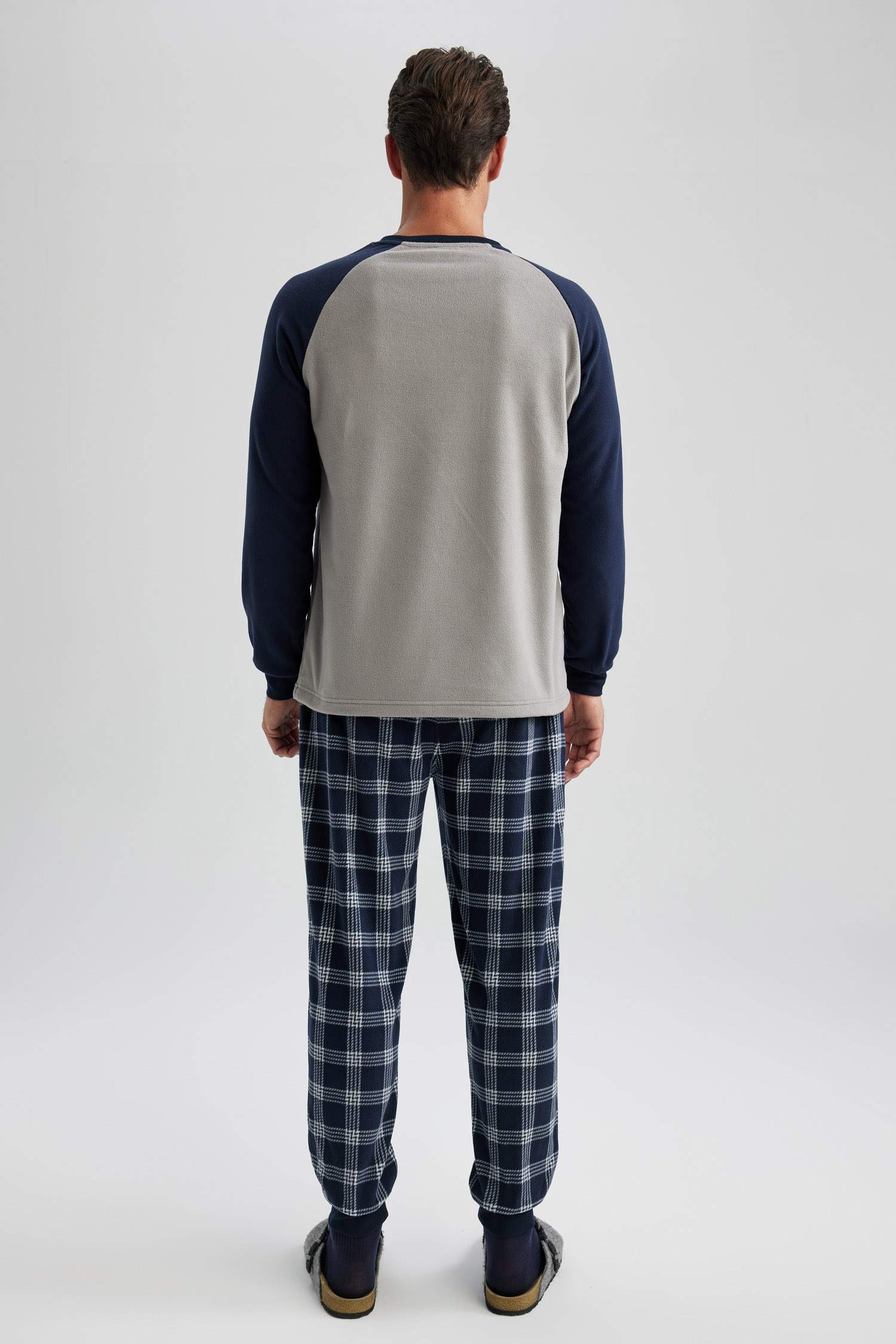 Regular Fit Uzun Kollu Polar Pijama Takımı
