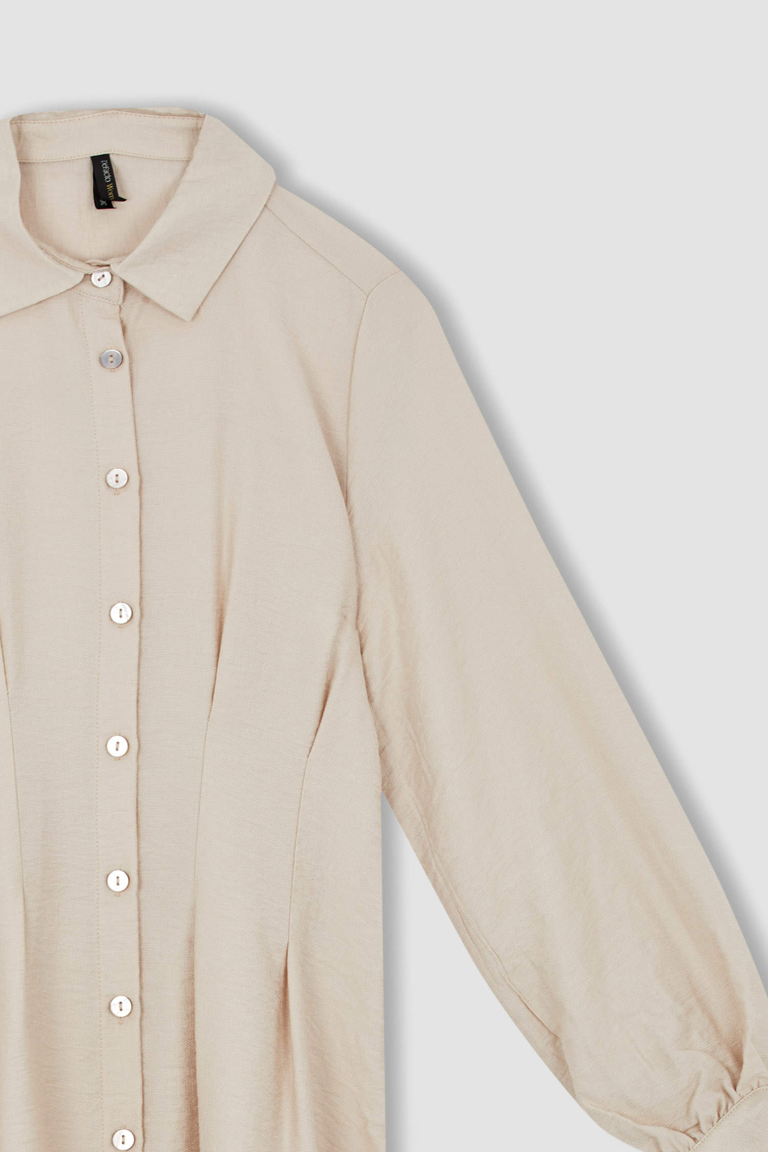 Defacto Regular Fit Yırtmaç Detaylı Gömlek Yaka Maxi Elbise. 2