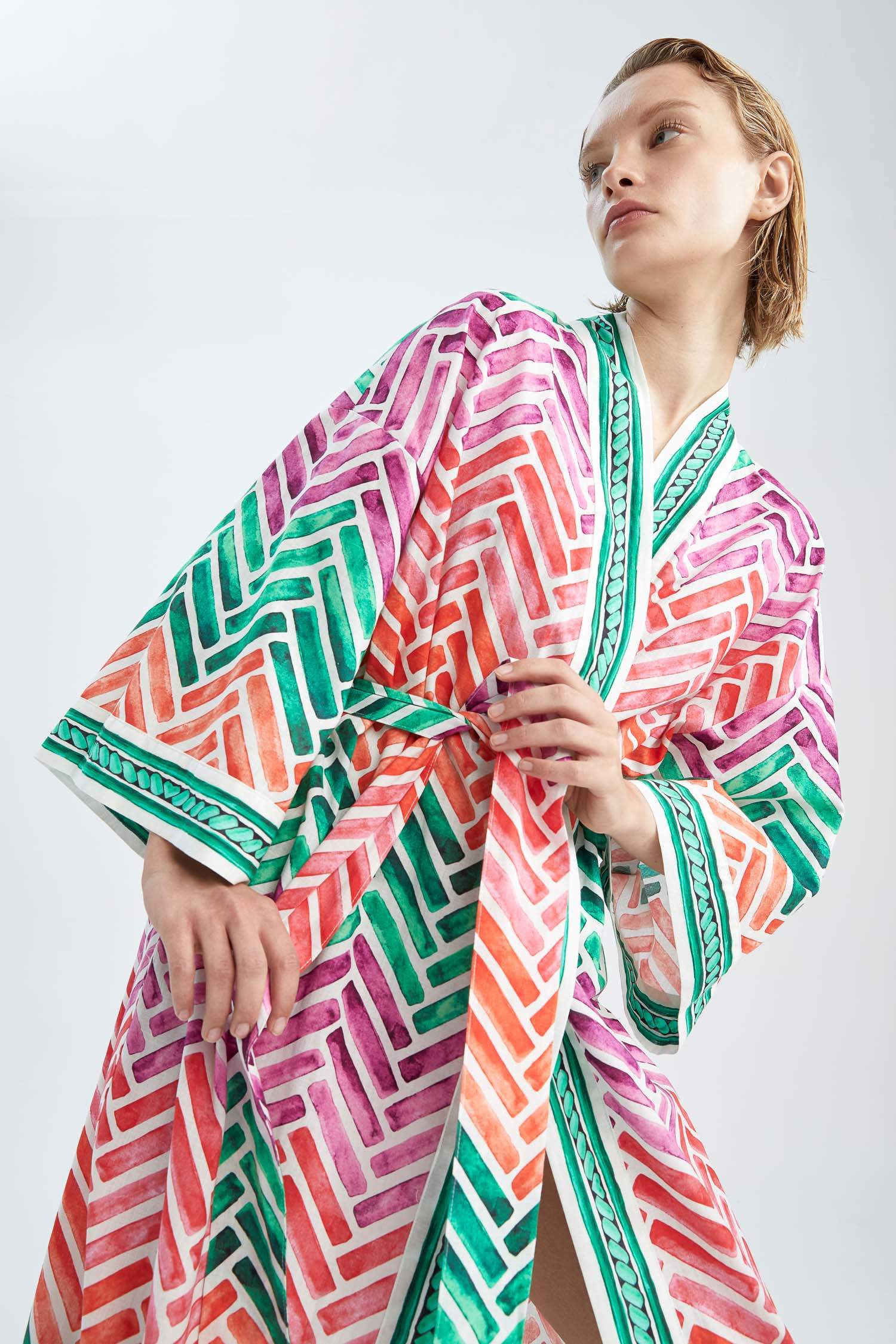 Defacto Nefes İstanbul X Defacto Regular Fit Desenli Pamuklu Kimono. 9