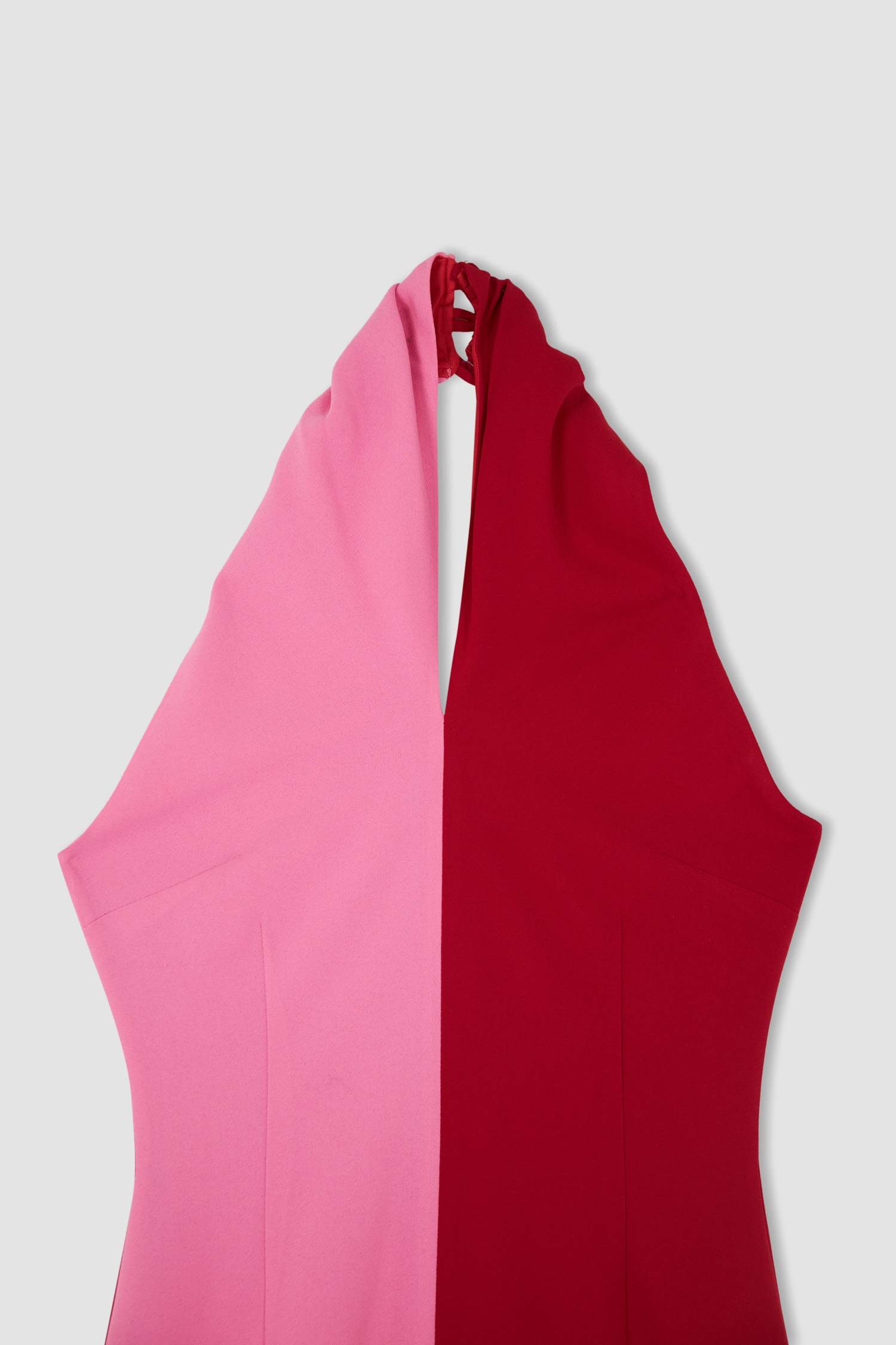 Nihan Peker Tasarım Çapraz Yaka Krep Midi Kolsuz Abiye Elbise