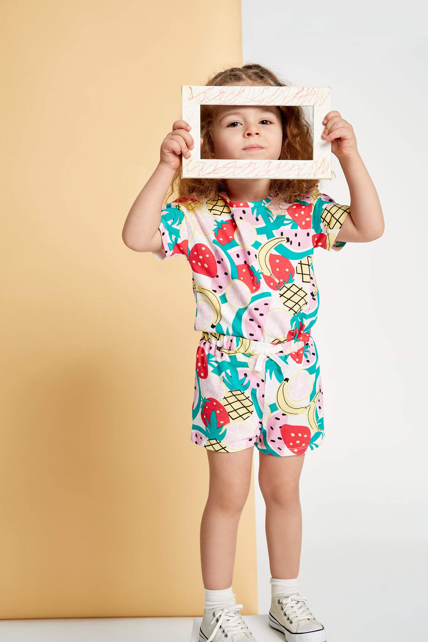 Шорты стандартного кроя с фруктовым принтом для малышей девочек