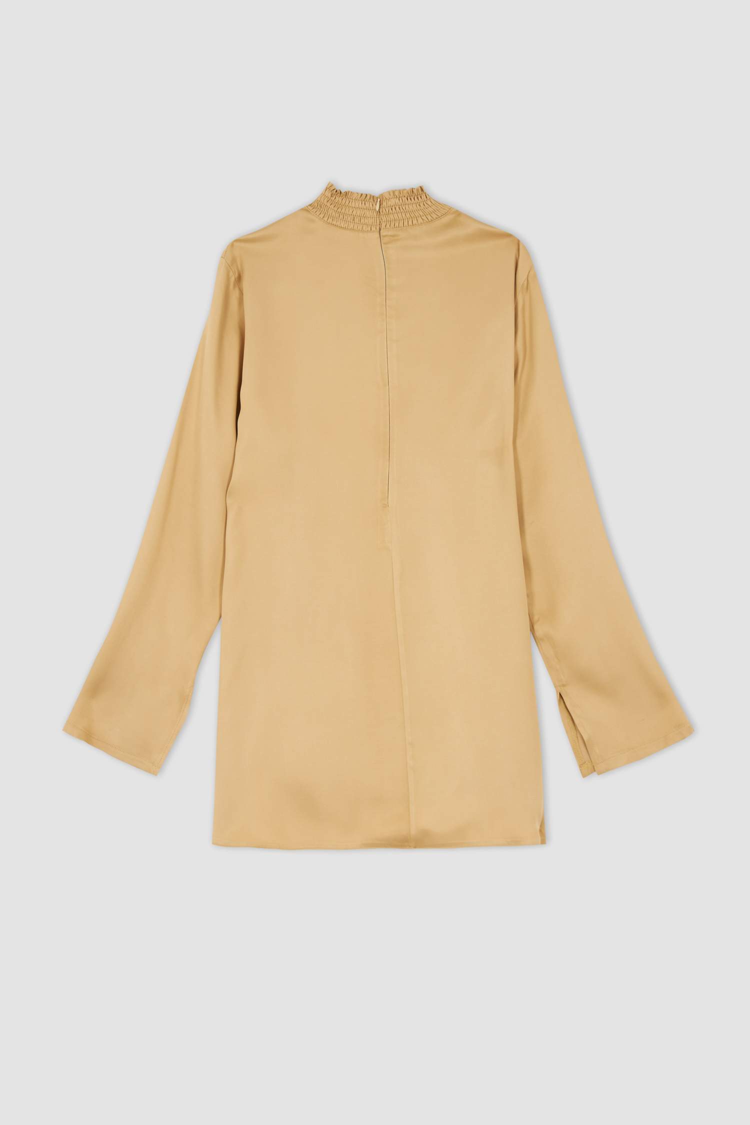 Regular Fit Yarım Balıkçı Yaka Uzun Kollu Saten Tunik