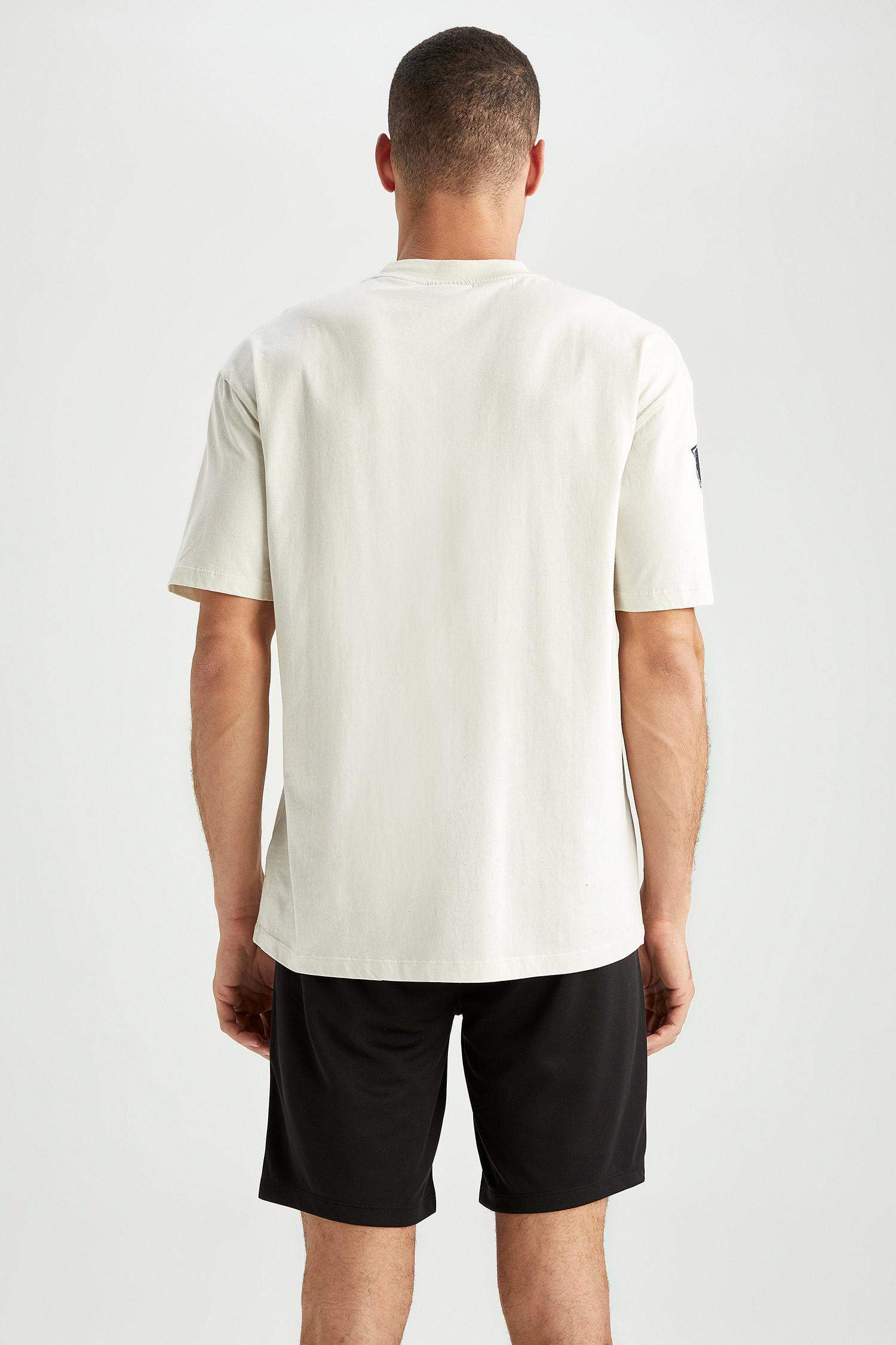 DeFactoFit NBA Golden State Warriors Oversize Fit Bisiklet Yaka Kısa Kollu %100 Pamuk Tişört