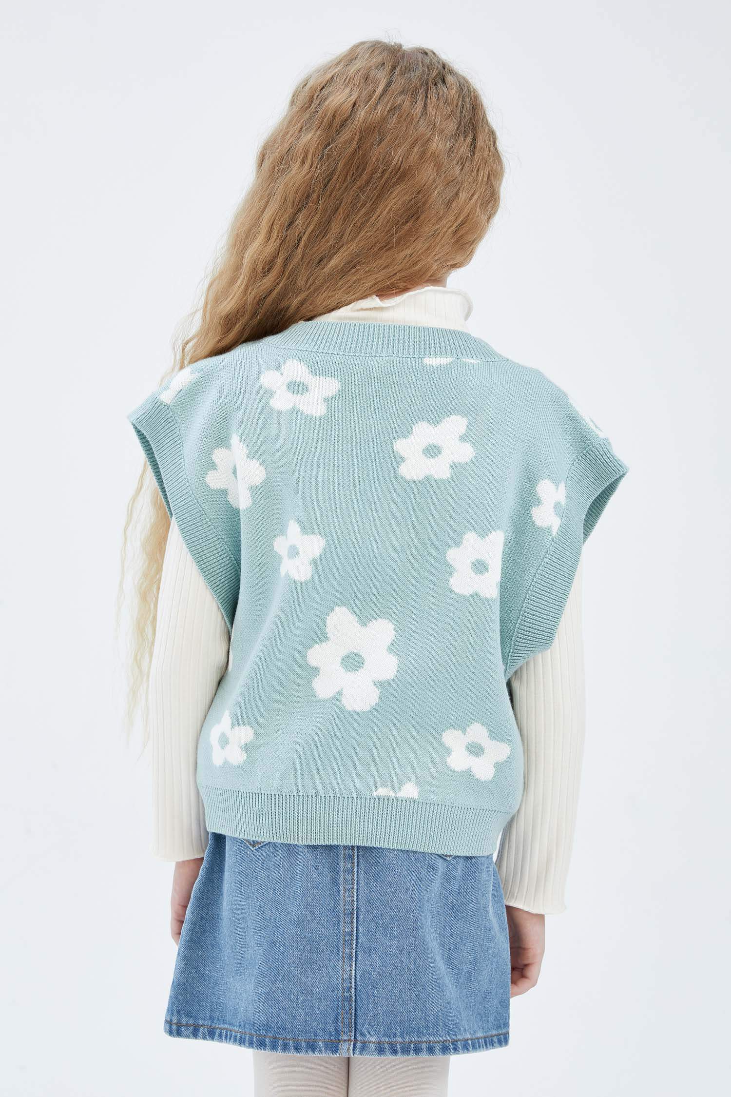 يلك صوف بناتي تريكو قصة عادية