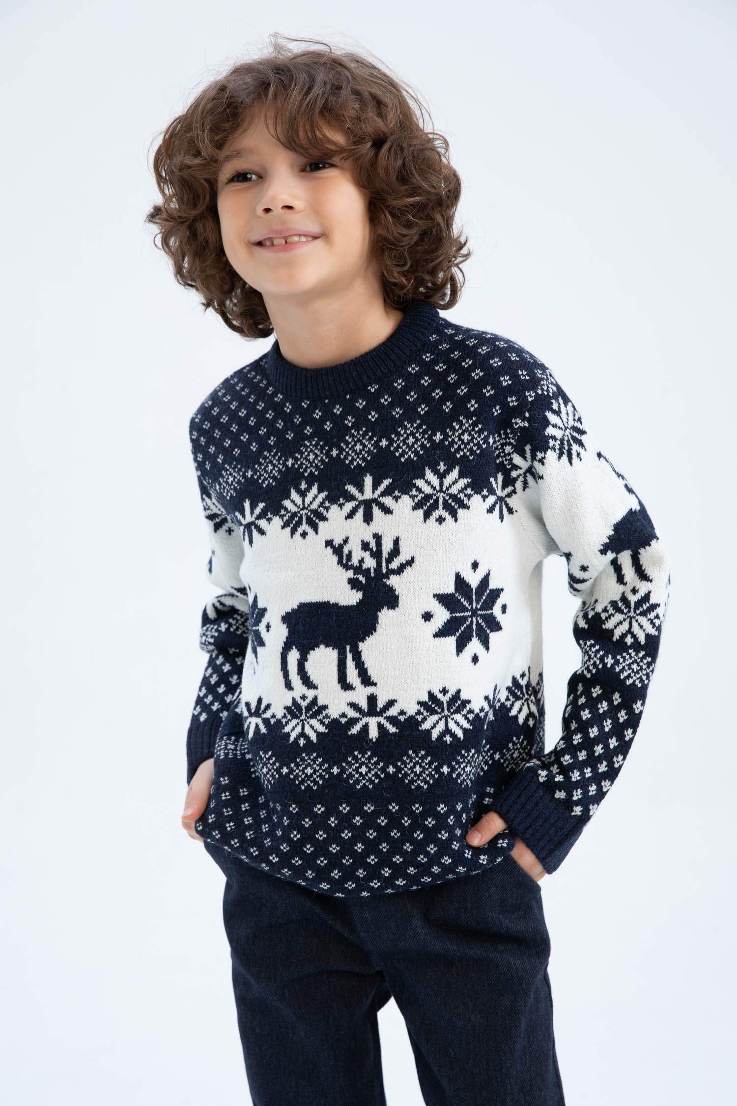 Ұлдарға қалыпты пішім Пулловер