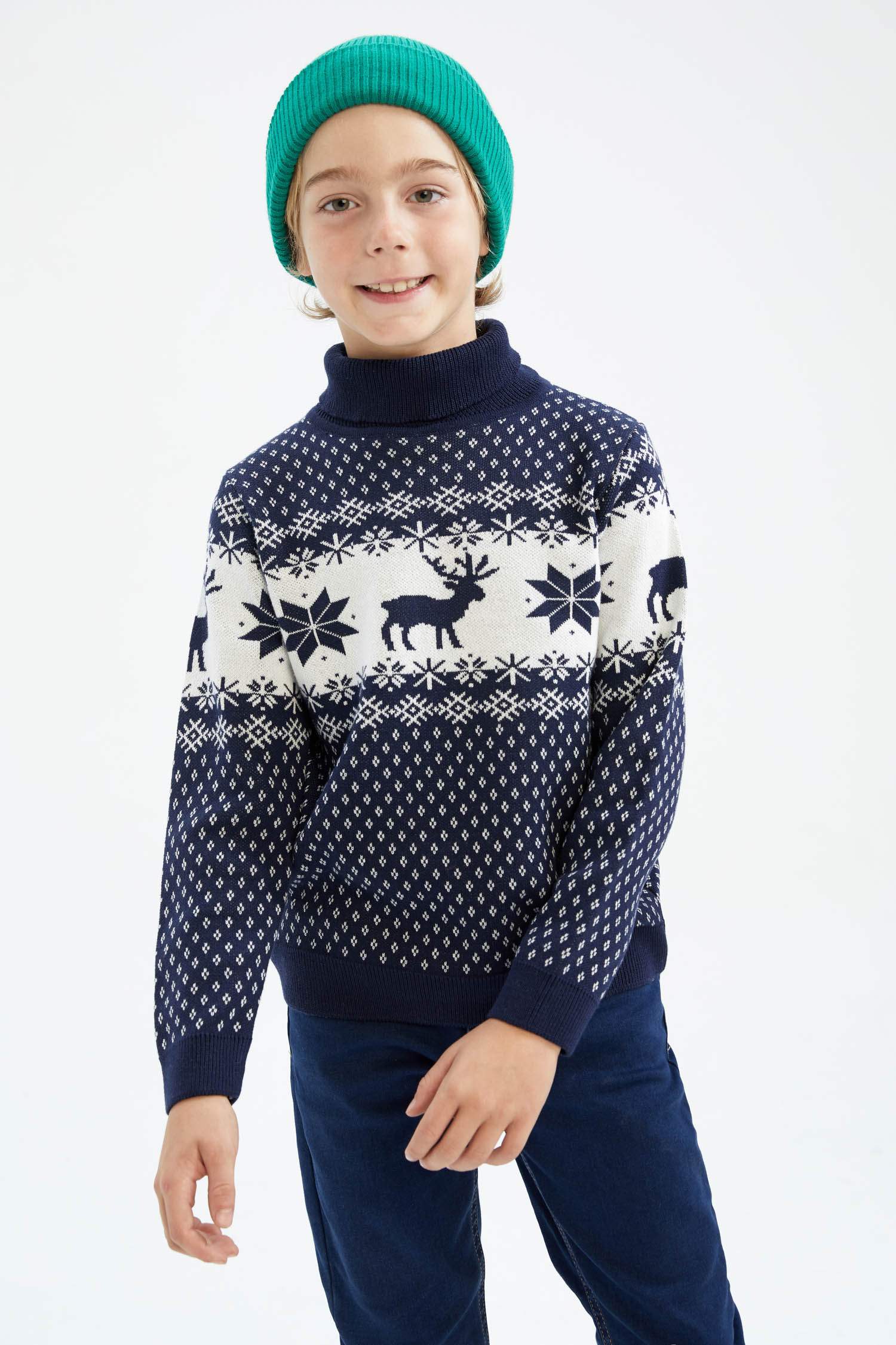 Свитер новогодний с воротником для мальчиков