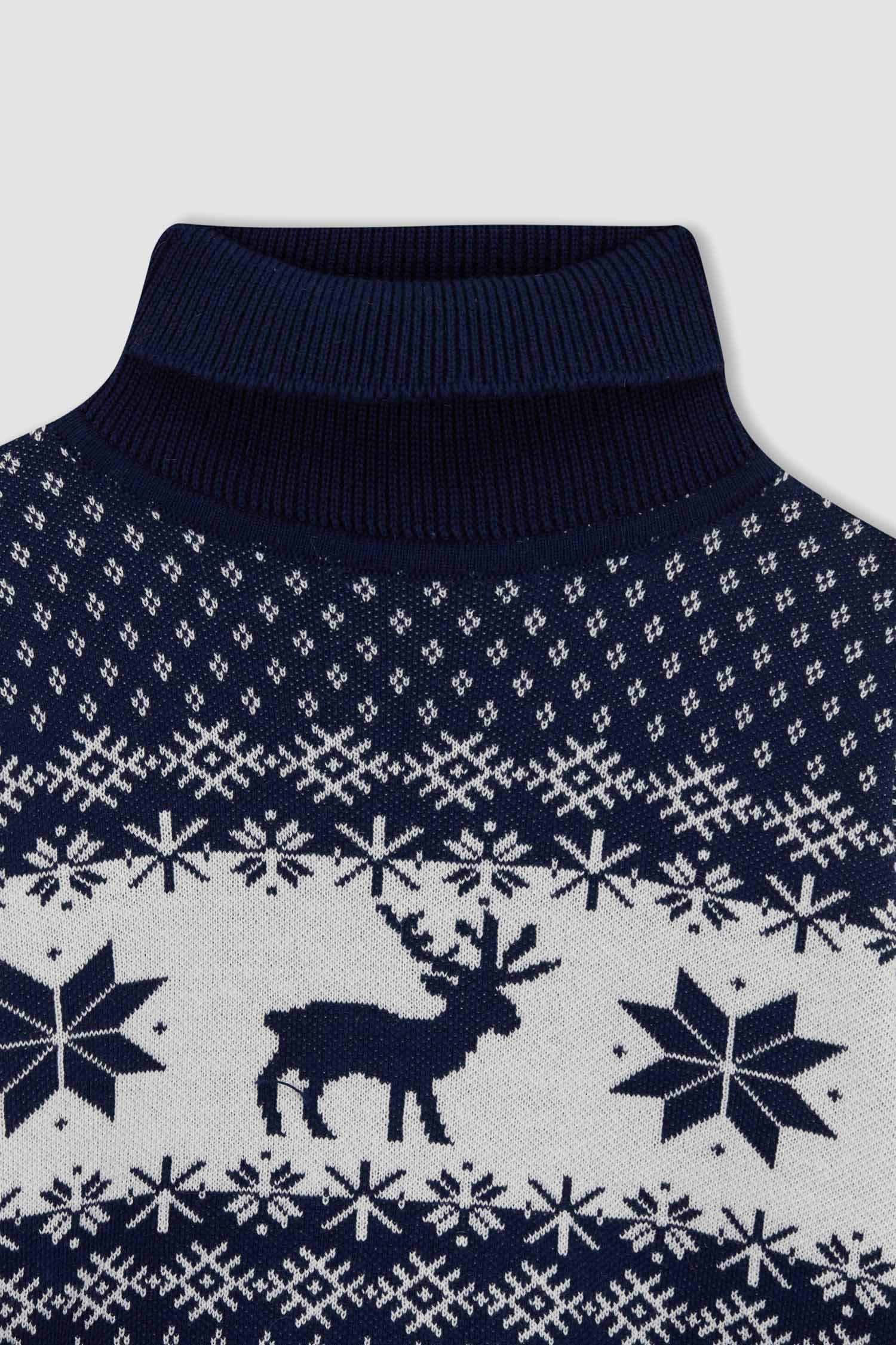 Свитер новогодний с воротником для мальчиков