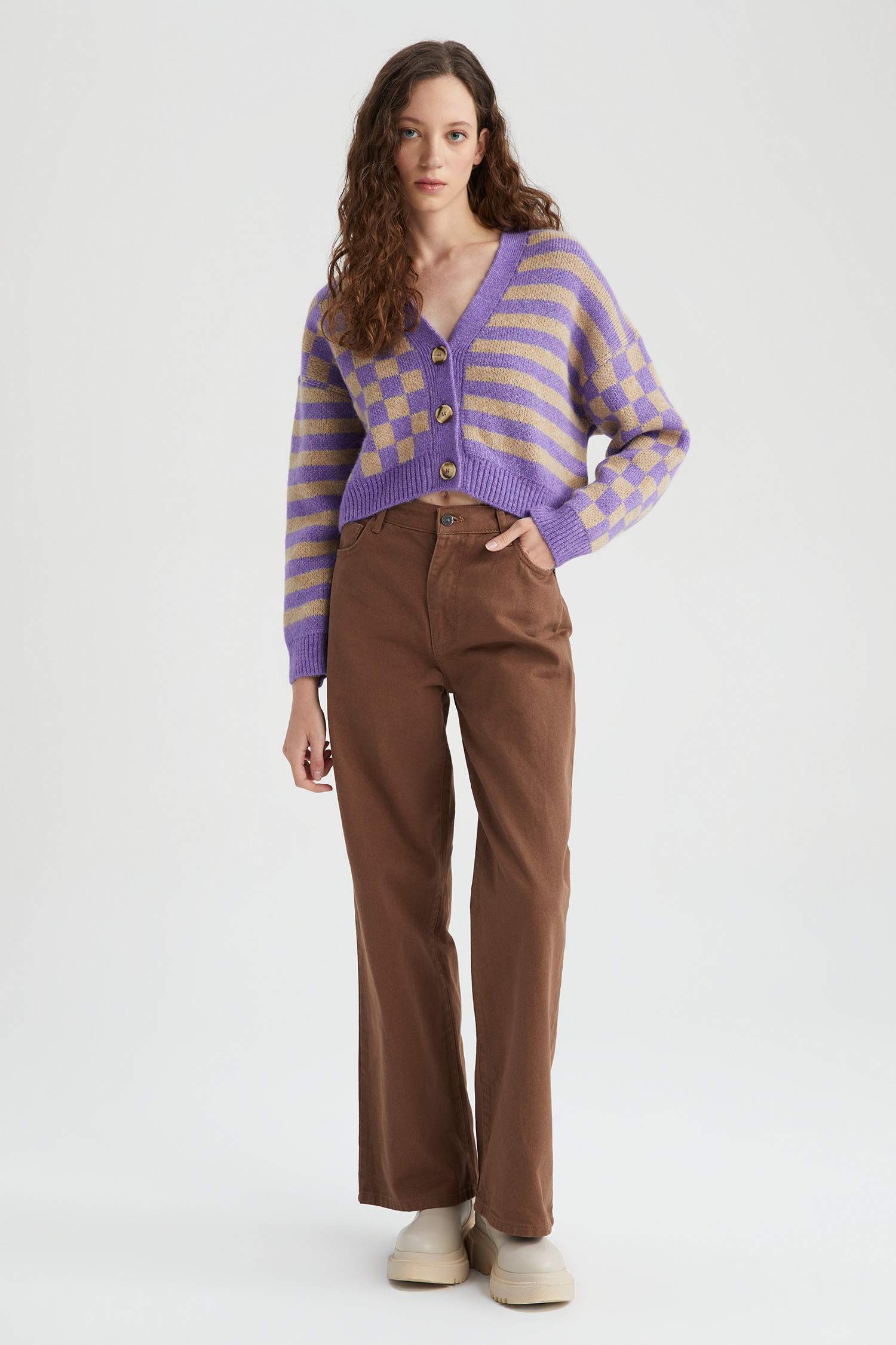 سويتر اوفر سايز بياقة V