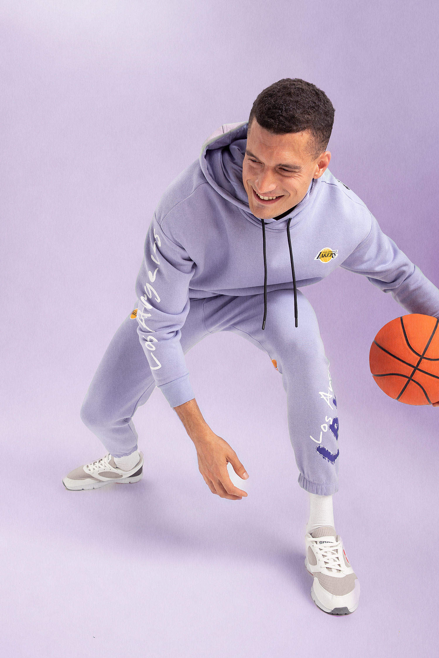 NBA Los Angeles Lakers Licensed Thick Sweatshirt Fabric Jogger