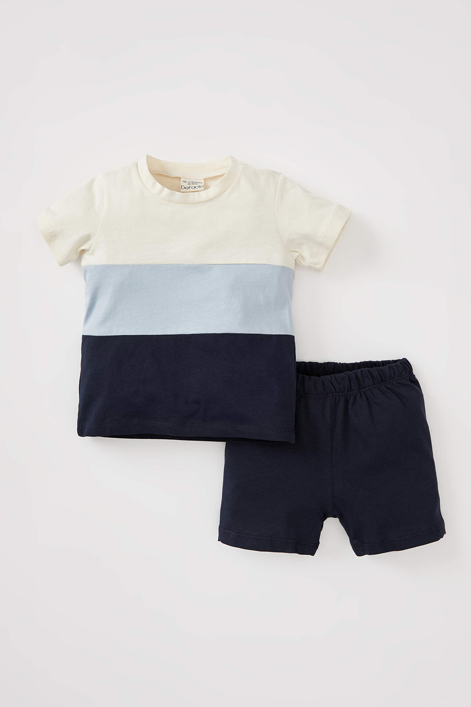 Defacto Erkek Bebek Regular Fit Basic Renk Bloklu Kısa Kollu Tişört Şort Takım. 1