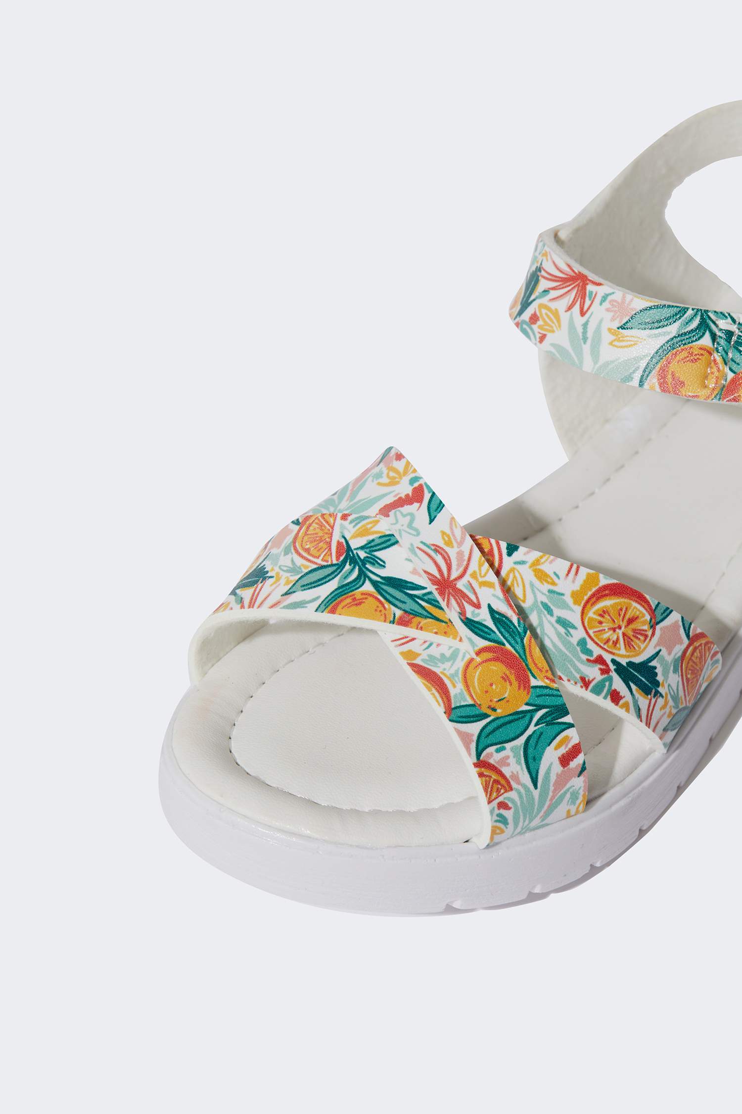 Сандалии с одним ремешком на плоской подошве PU для девочек