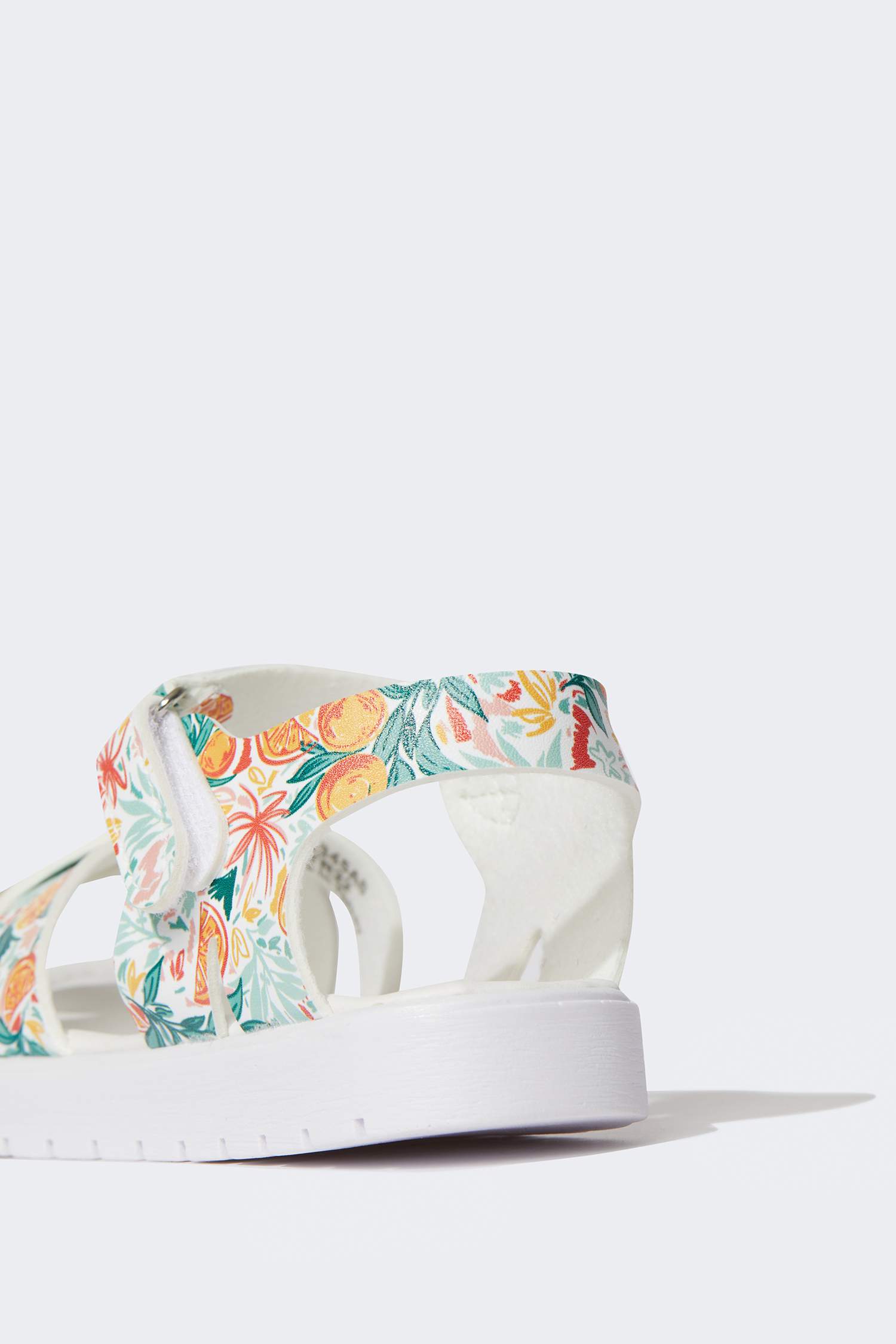 Сандалии с одним ремешком на плоской подошве PU для девочек