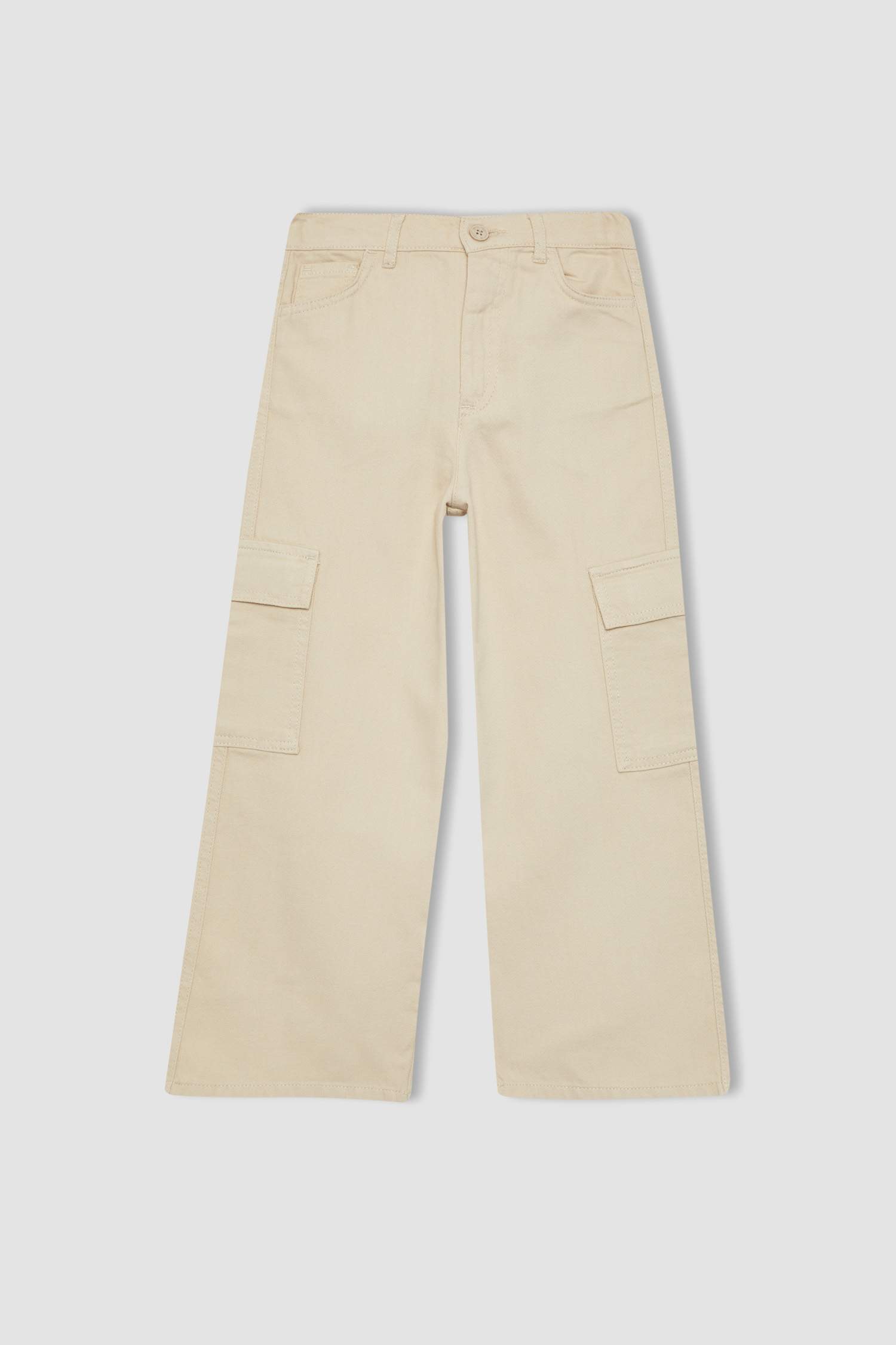 Натисніть на DeFacto, щоб побачити всі новинки 