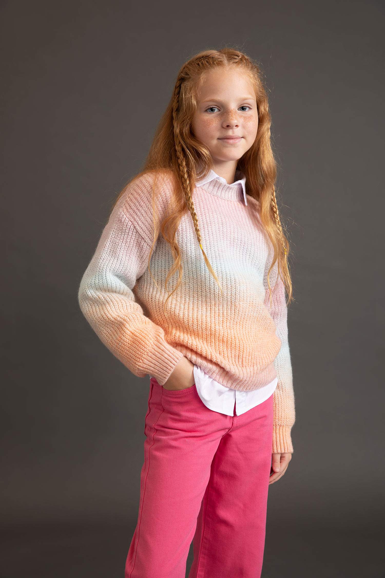 Свитер с круглым вырезом для девочек