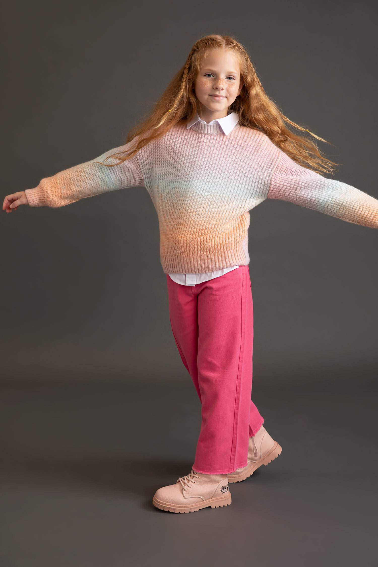 Свитер с круглым вырезом для девочек