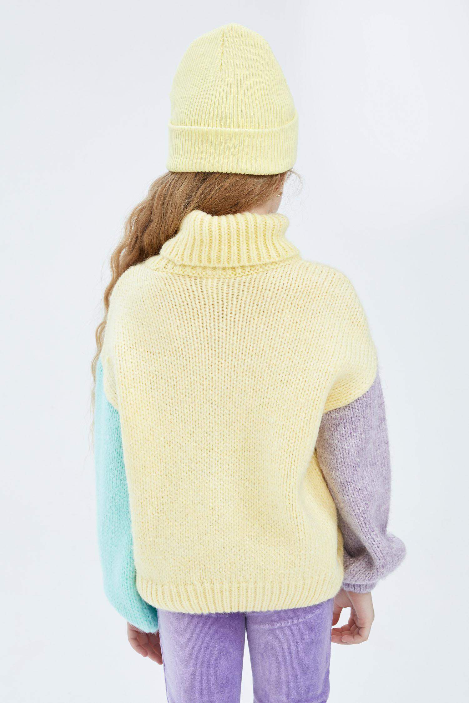 Kız Çocuk Oversize Fit Balıkçı Yaka Kazak