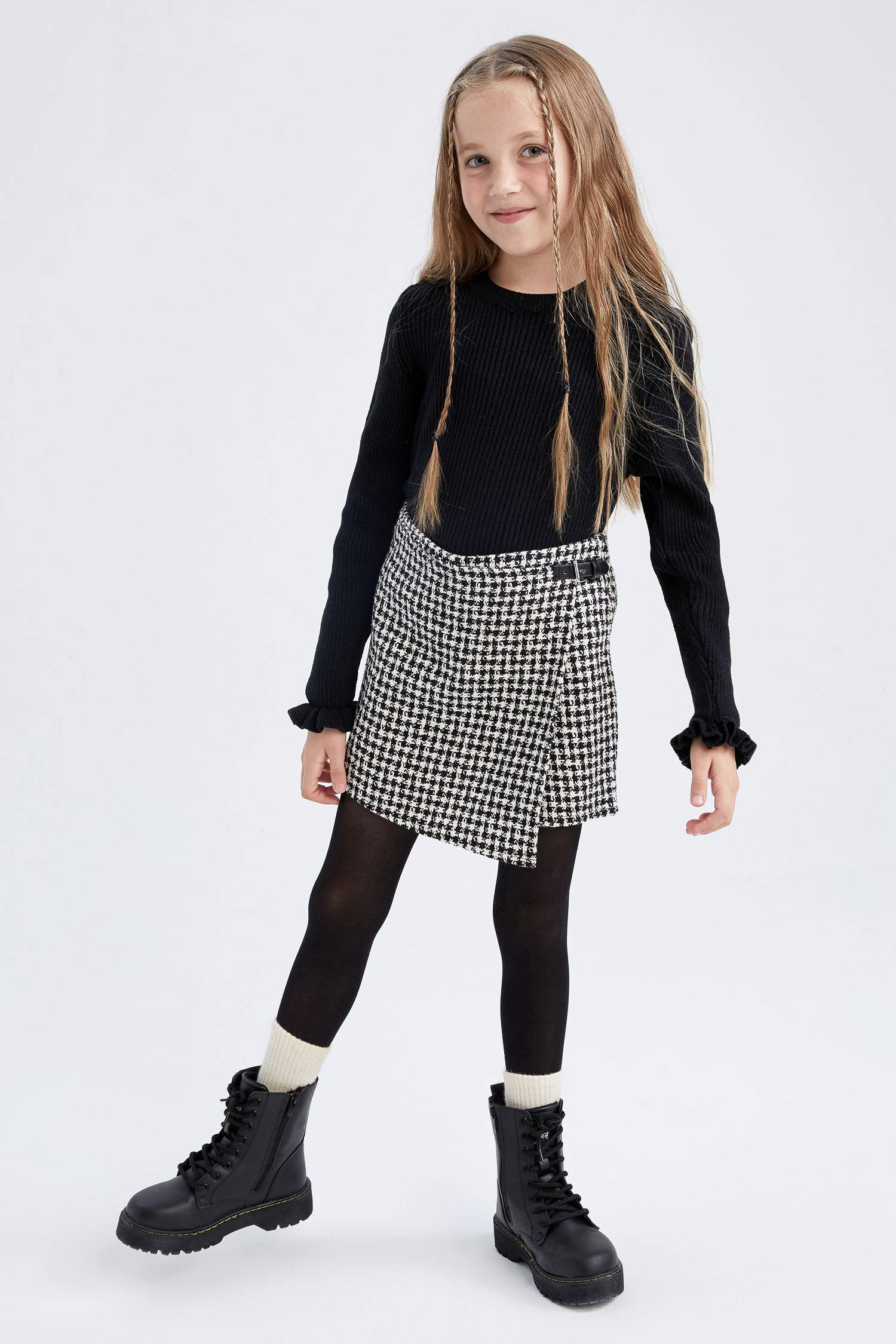 Қыздарға қалыпты пішім Пулловер