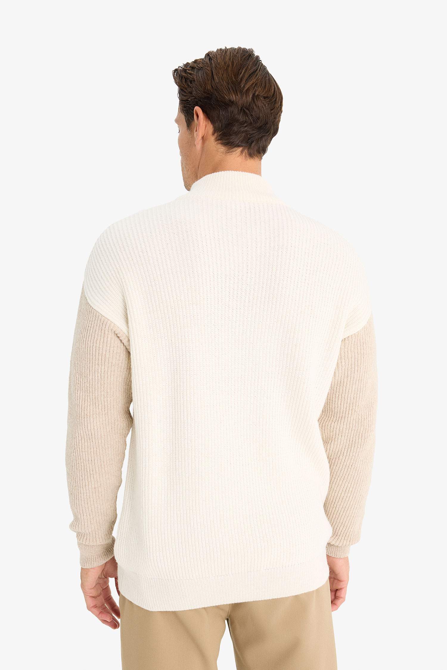 Relax Fit Renk Bloklu Dik Yaka Yarım Fermuarlı Triko Kazak