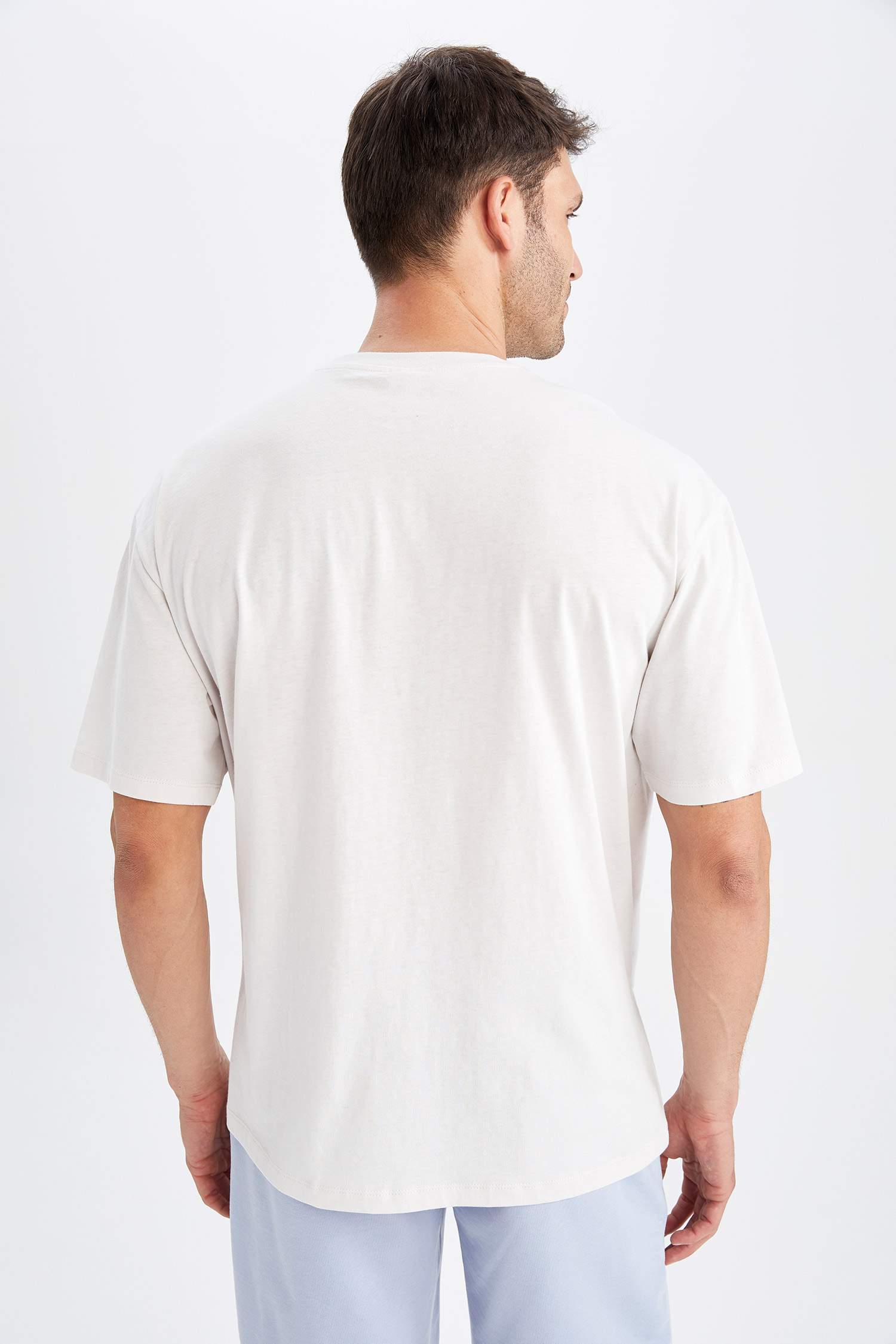 Жеңіл Жейде