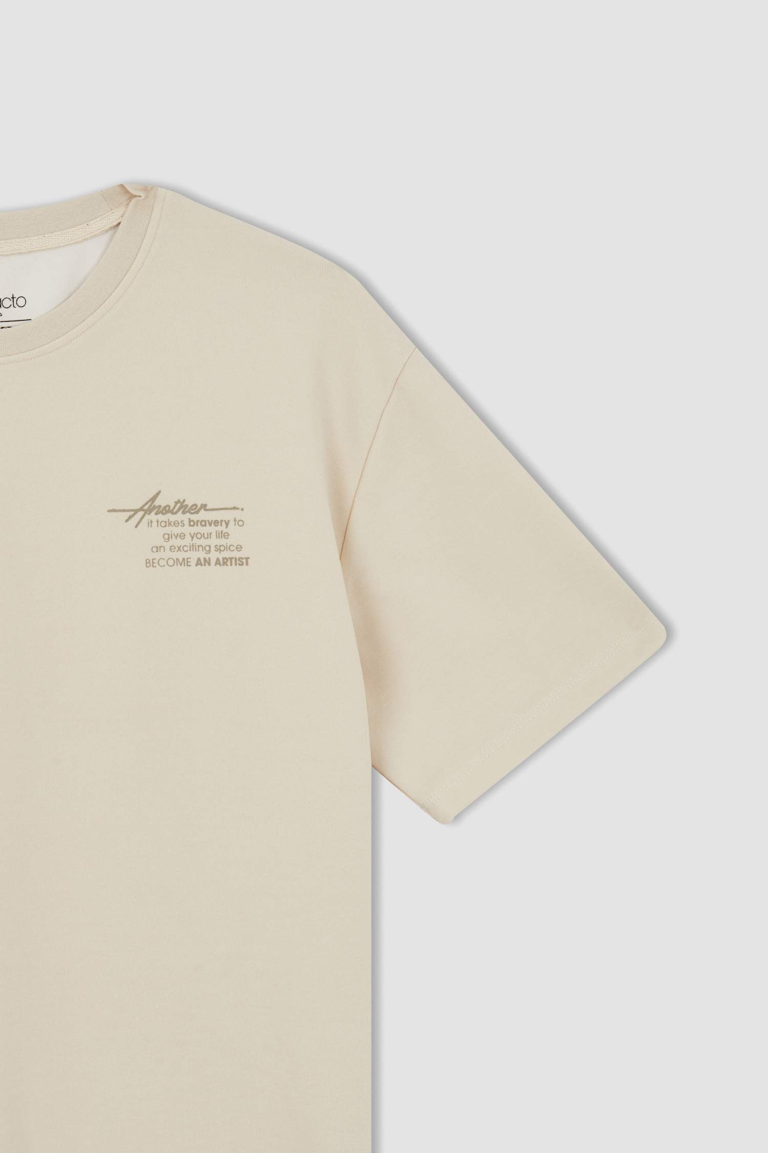 Beige MEN Boxy Fit Crew Neck Printed T-Shirt 2679847 | DeFacto
